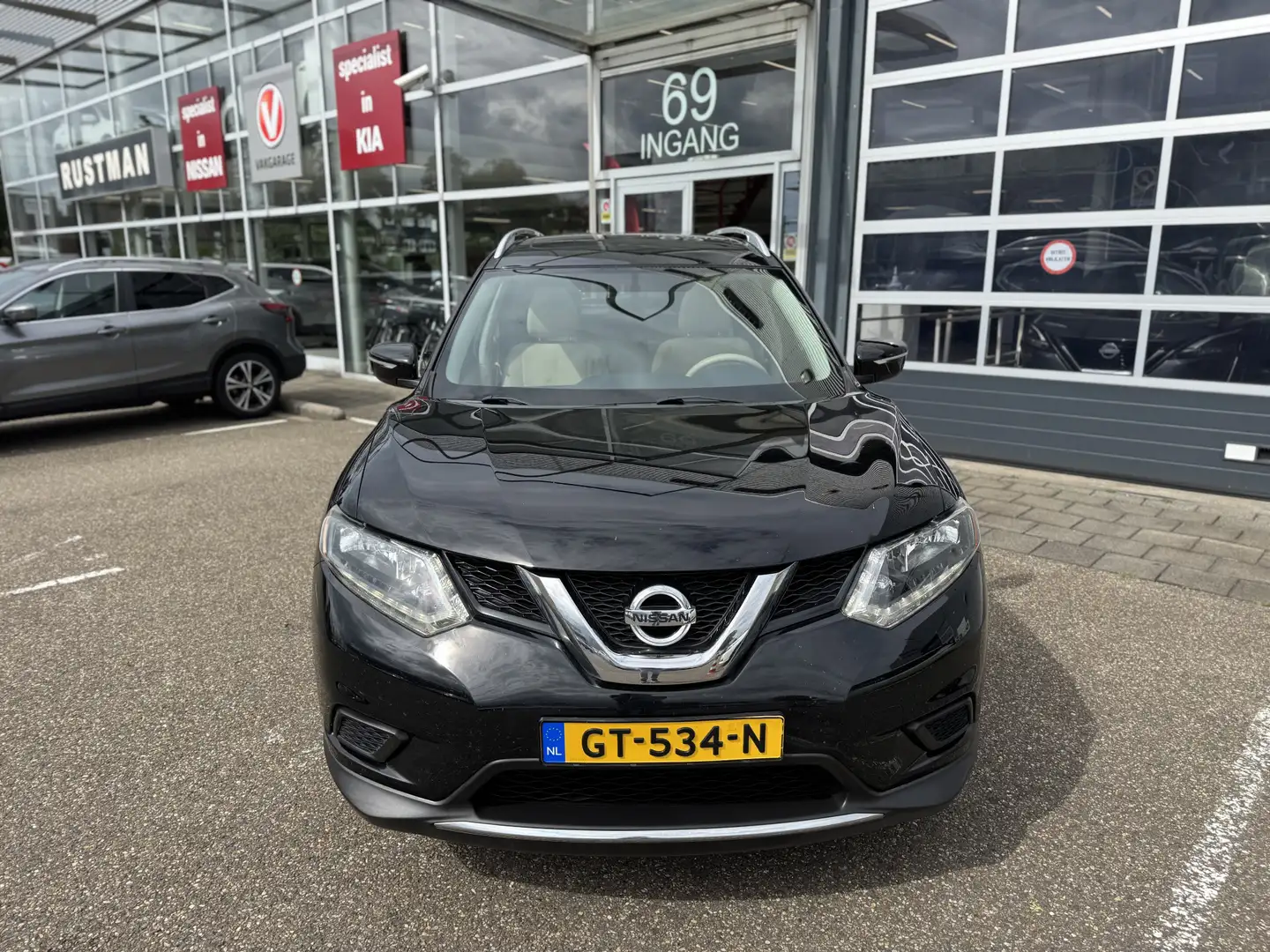 Nissan X-Trail ROGUE 2.5 Automaat Zwart - 2