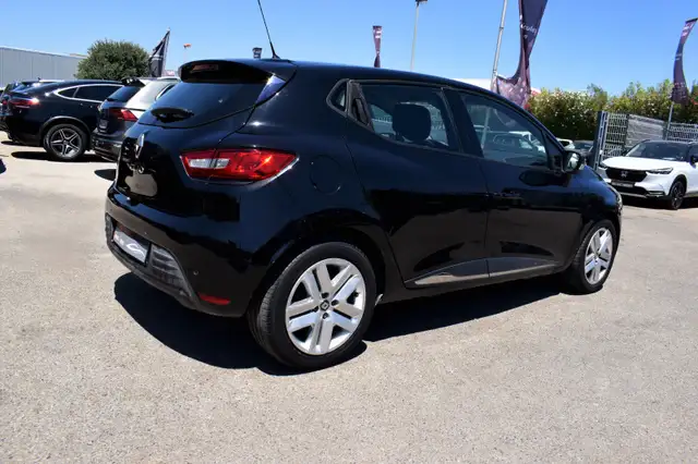 Renault Clio view 3