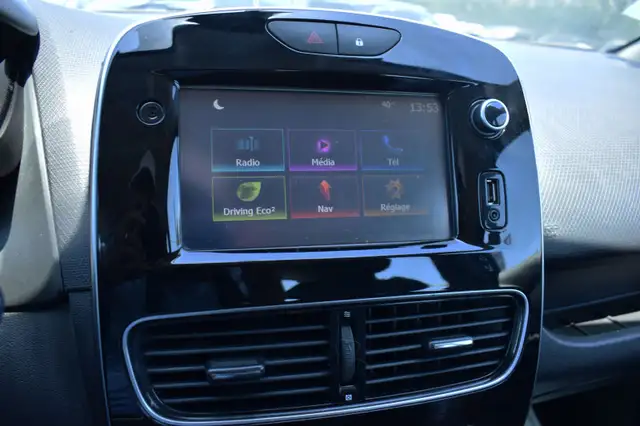 Renault Clio view 9