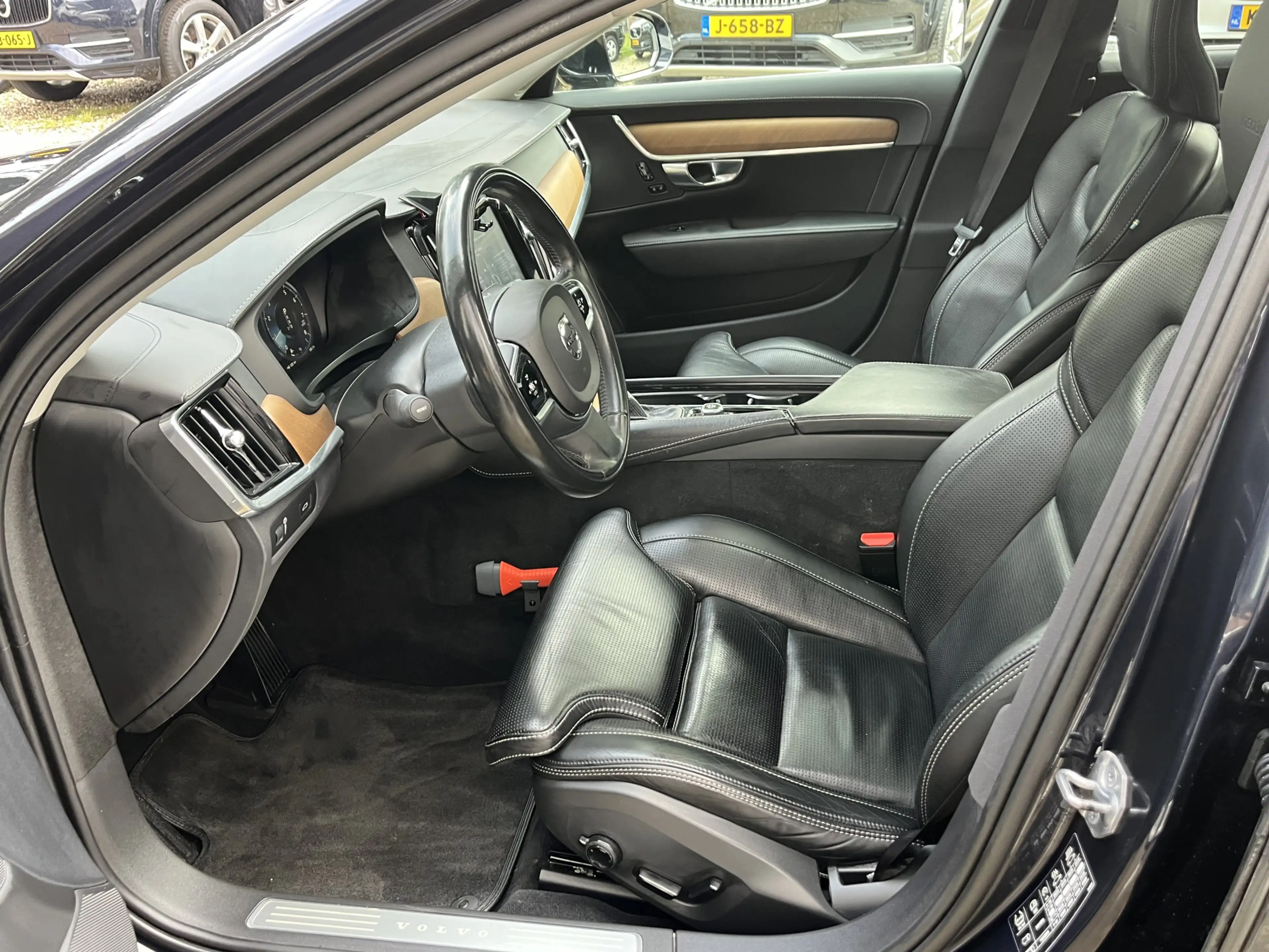 Volvo S90 2.0 T4 Inscription Business Luxury + Aut/Ecc/Leer/ — photo 5
