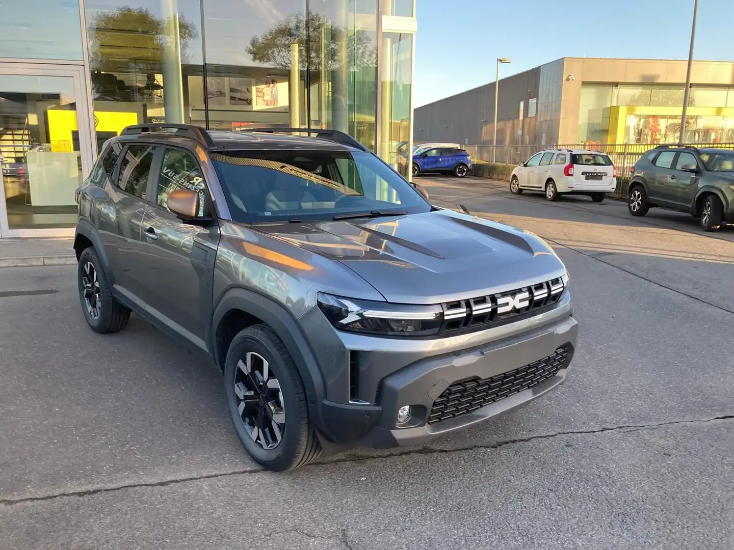Dacia Duster Extreme ECO-G 100 Grau - 1