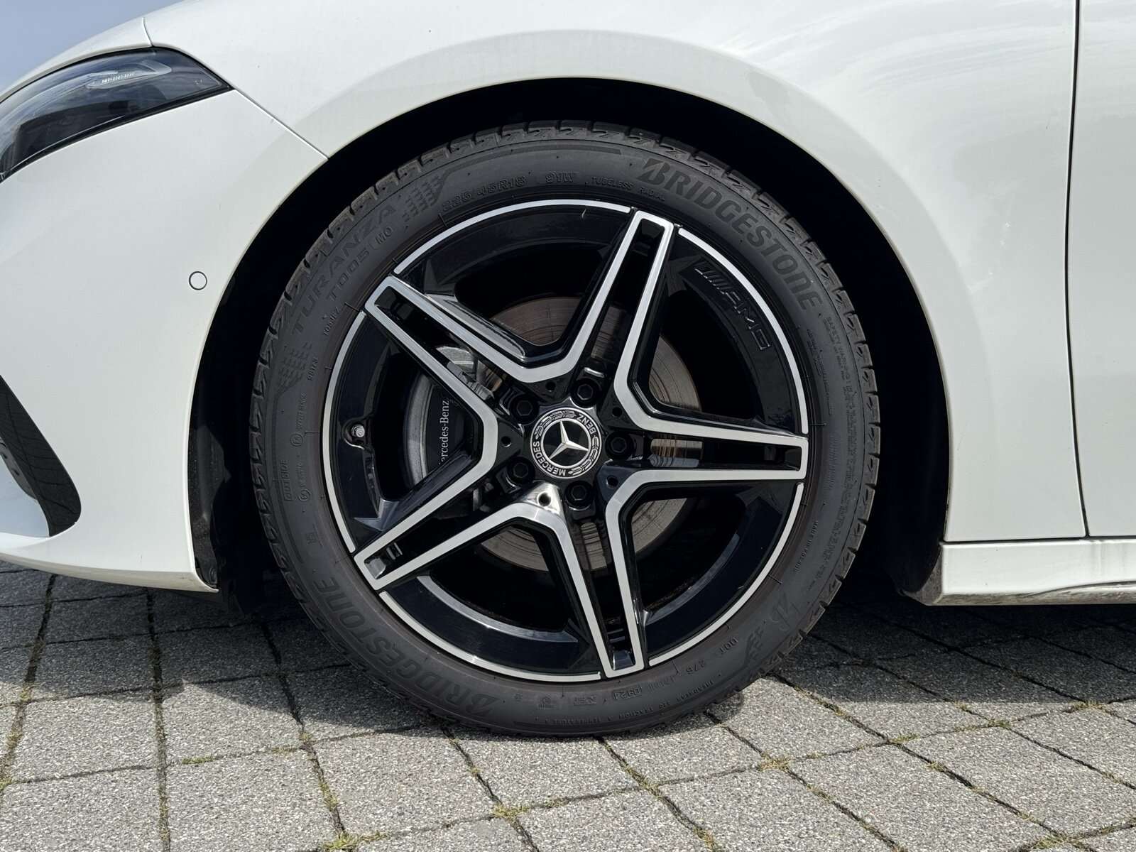 Mercedes-Benz A 180