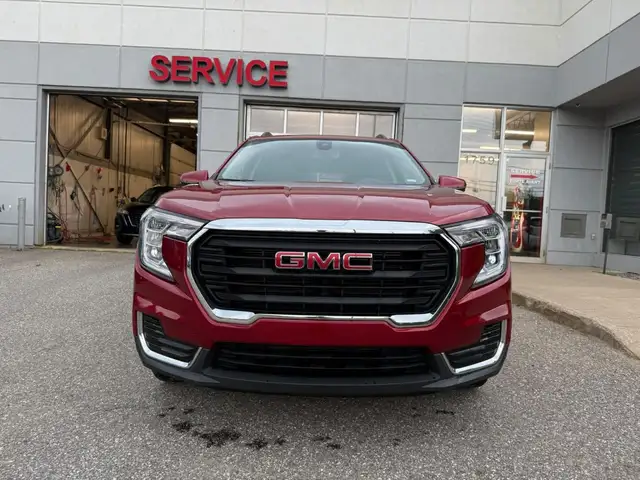 GMC Unspecified 2024 — photo 8