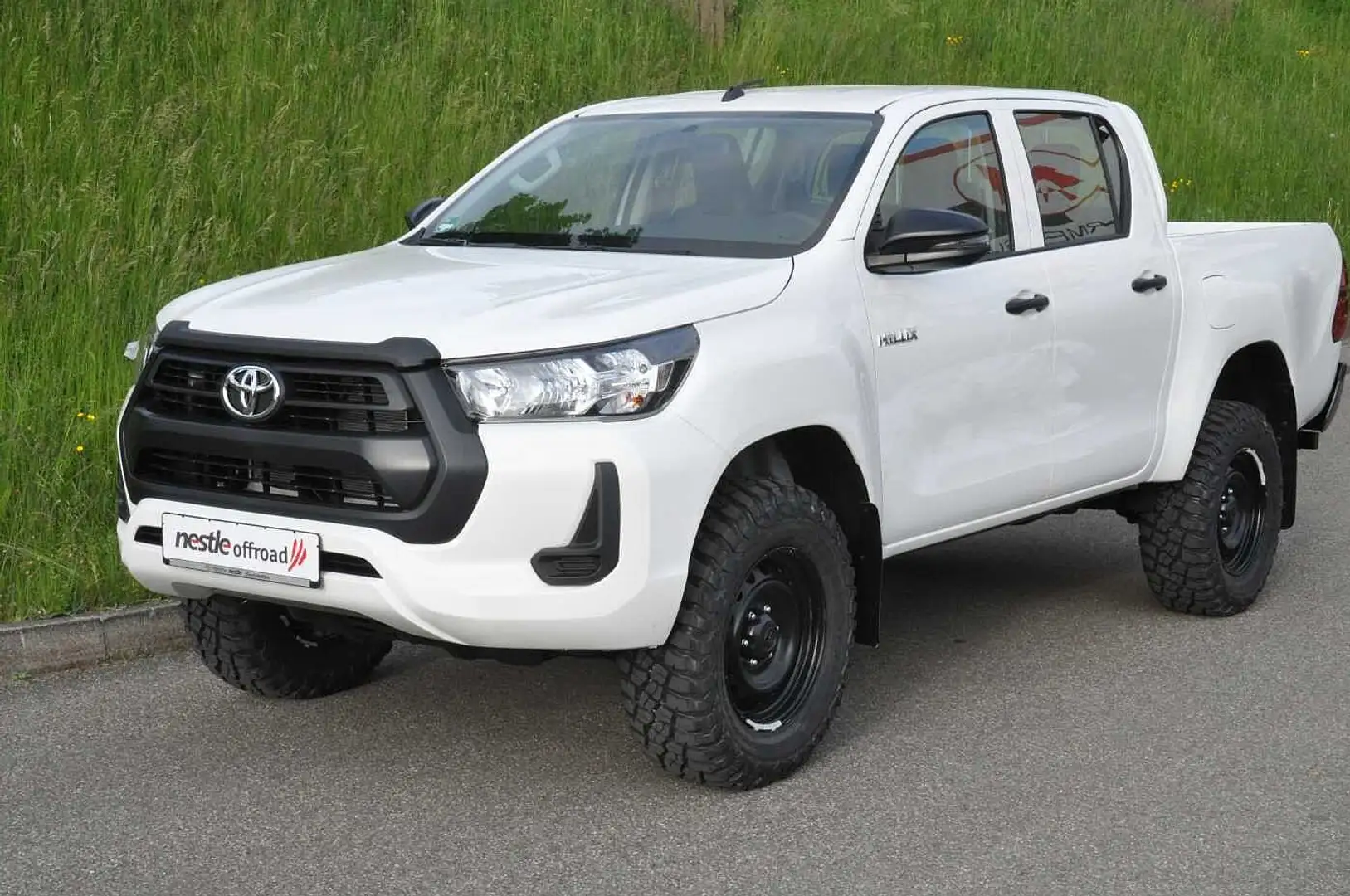 Toyota Hilux 2.4 4x4 Double Cab Duty NESTLE OFFROAD Blanc - 1