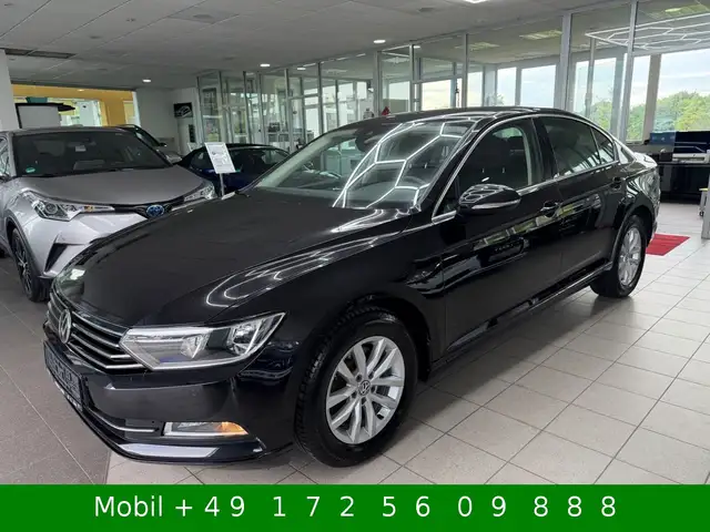 Volkswagen Passat view 4