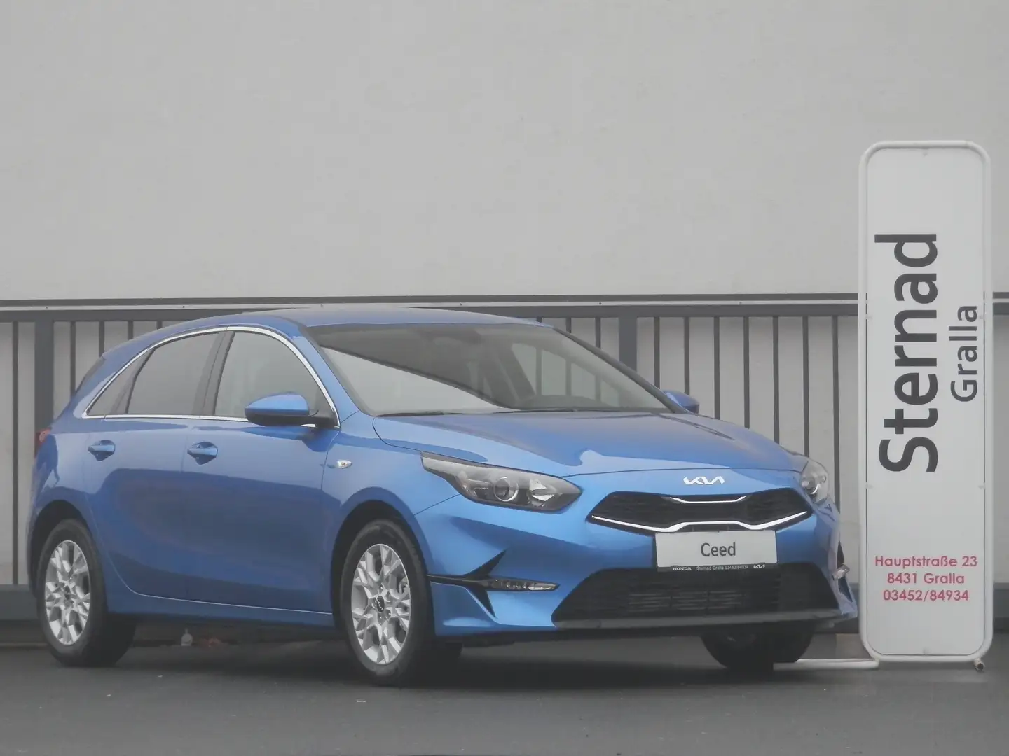 Kia Ceed / cee'd 1,0 T-GDI GPF Silber Blau - 1