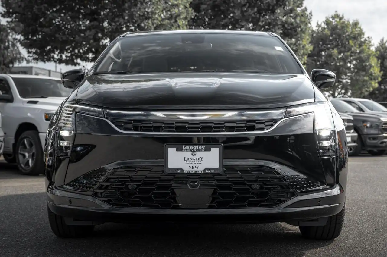 Chrysler Pacifica снимка Chrysler Pacifica