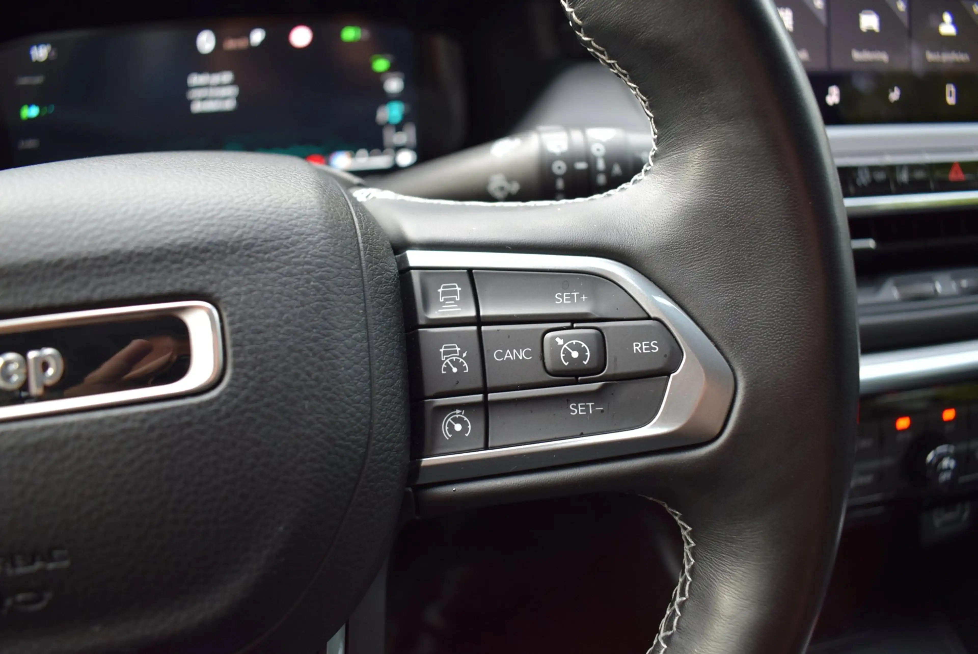 Jeep Compass 4xe 190 Plug-in Hybrid Electric Limited Lease Ed. — photo 28