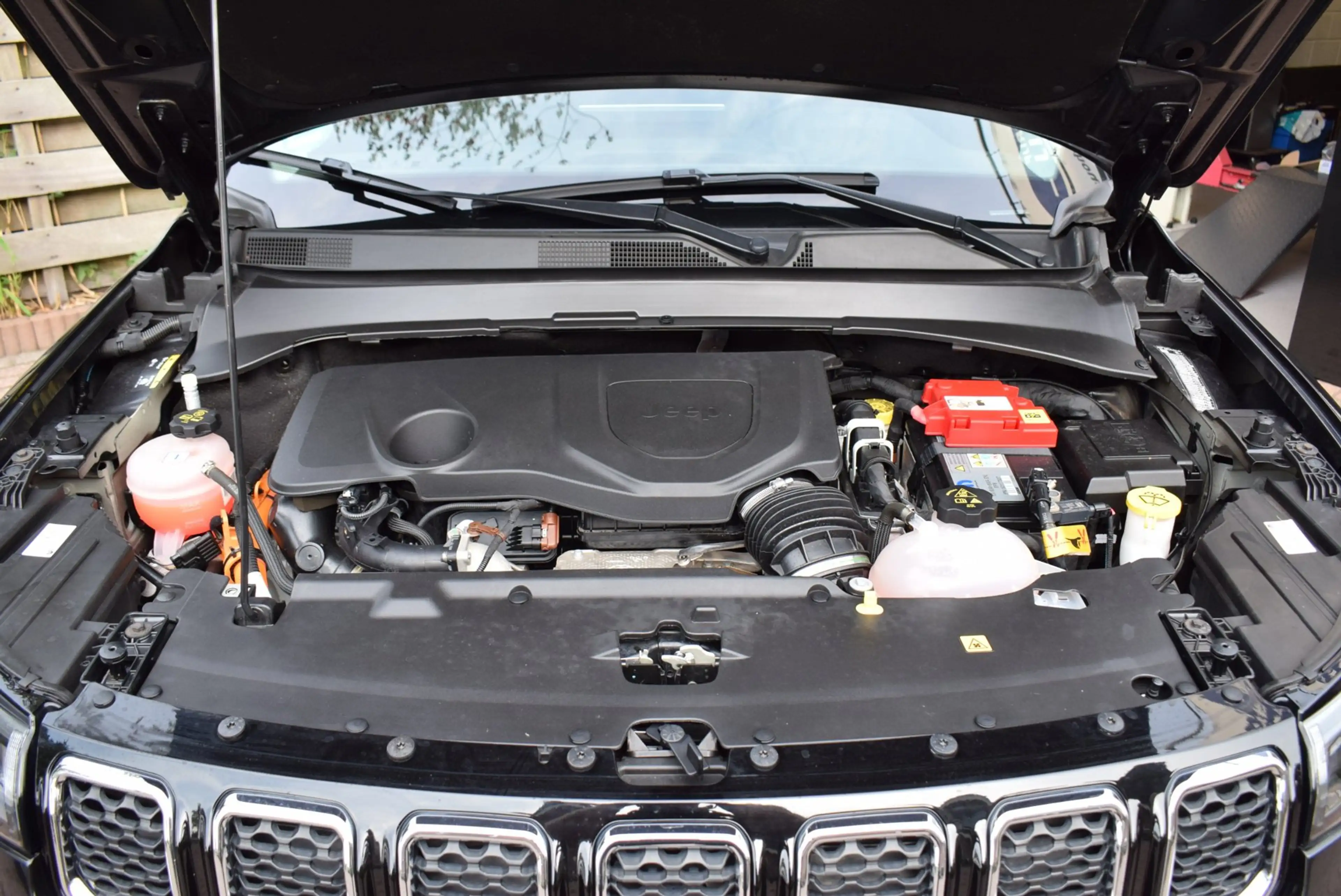 Jeep Compass 4xe 190 Plug-in Hybrid Electric Limited Lease Ed. — photo 39