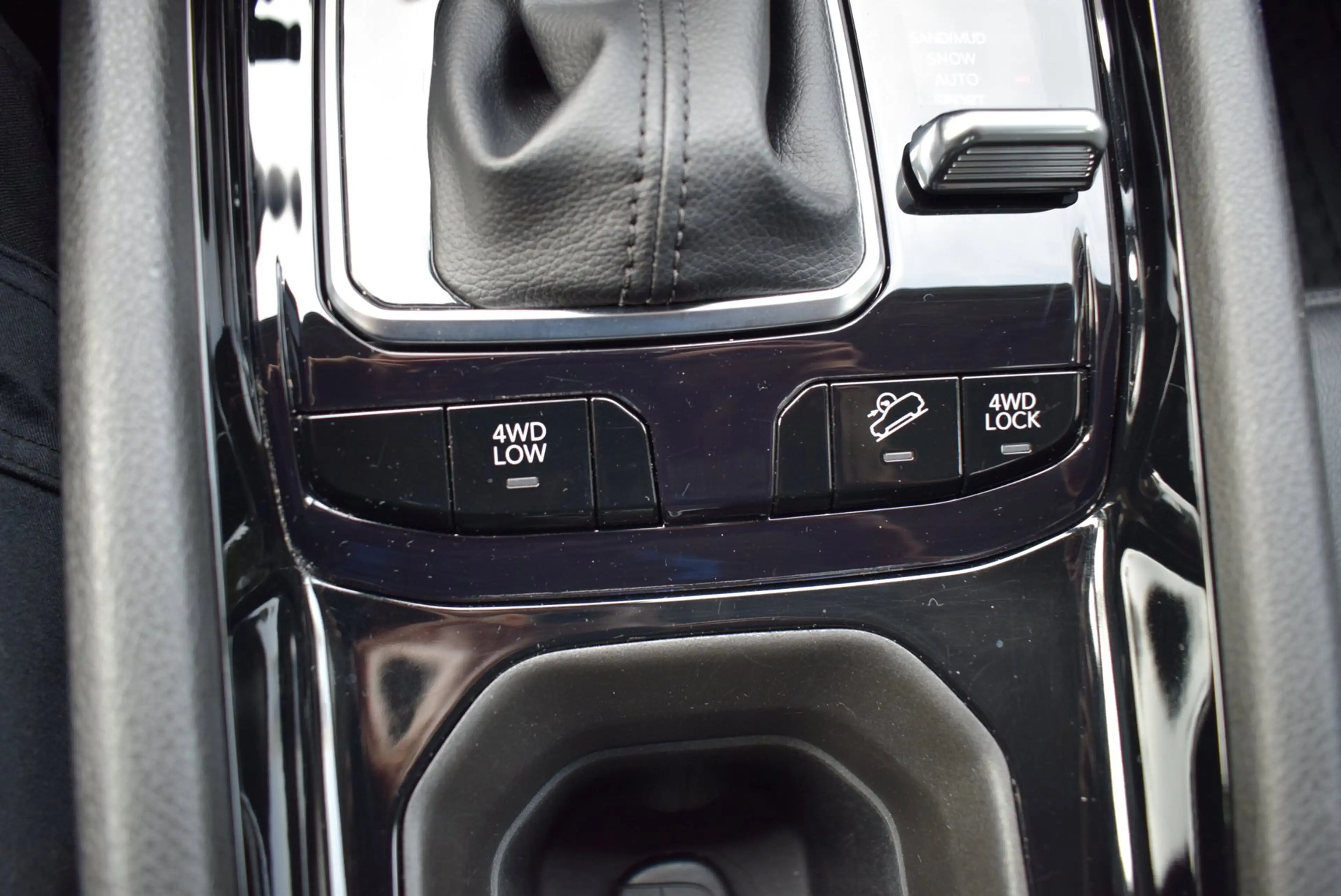 Jeep Compass 4xe 190 Plug-in Hybrid Electric Limited Lease Ed. — photo 34