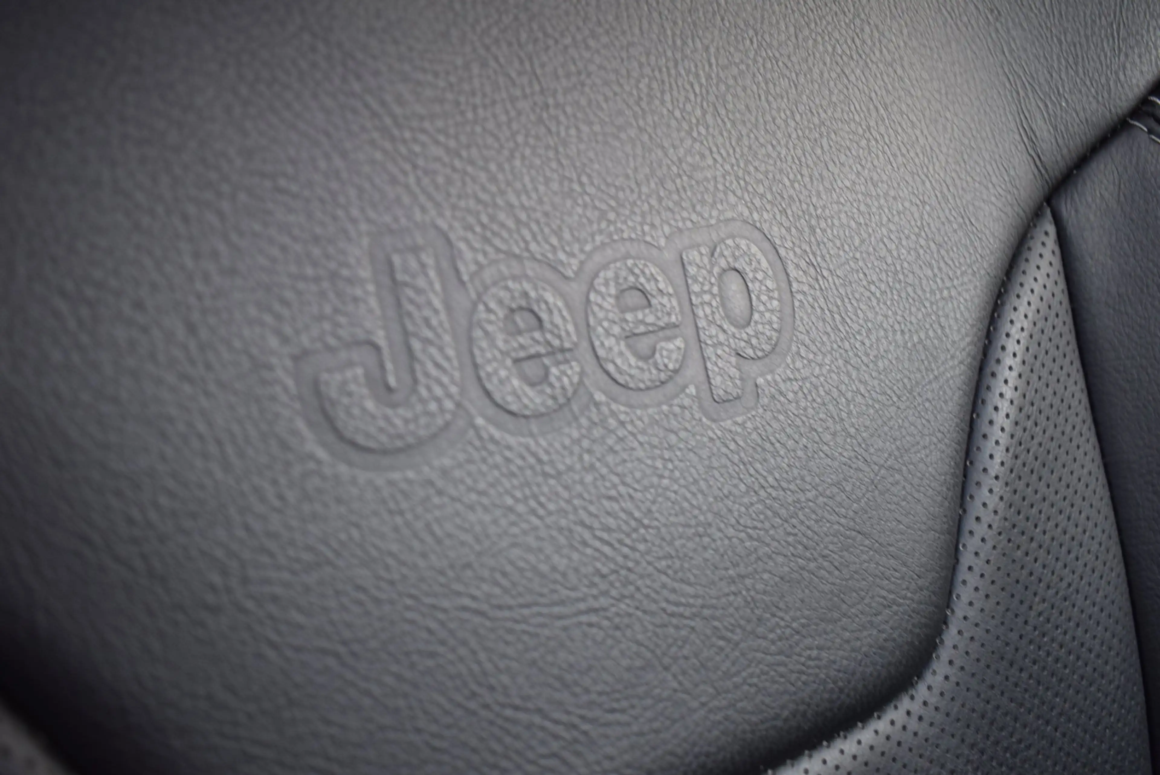 Jeep Compass 4xe 190 Plug-in Hybrid Electric Limited Lease Ed. — photo 11