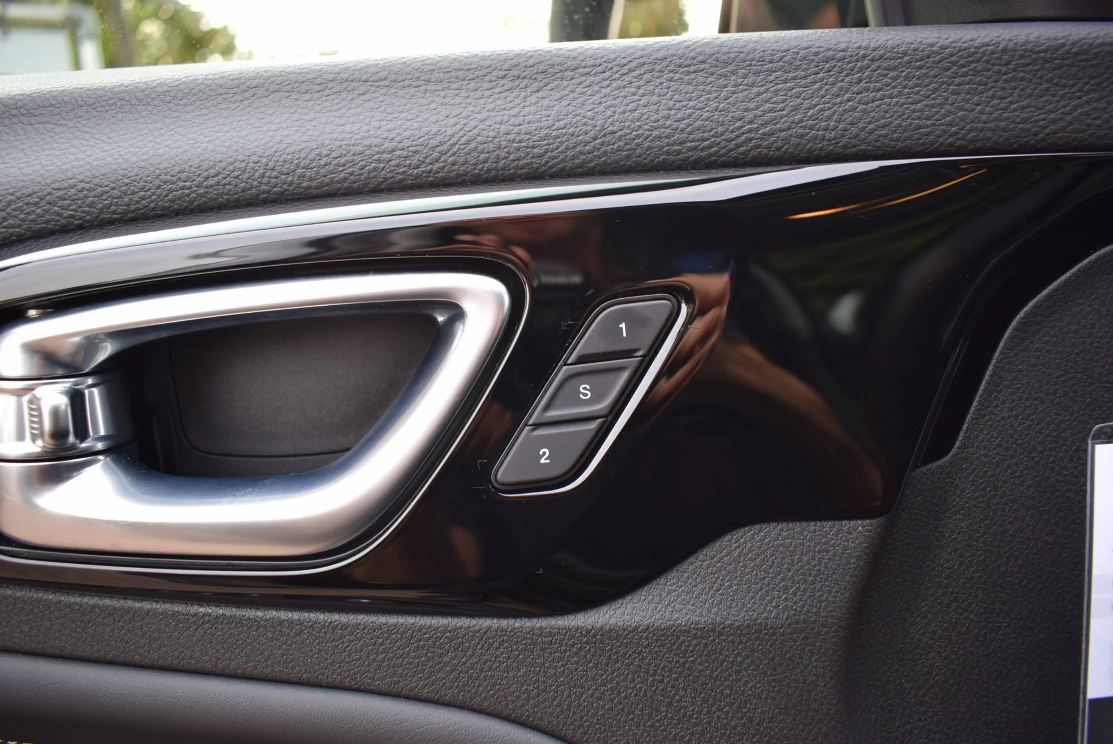 Jeep Compass 4xe 190 Plug-in Hybrid Electric Limited Lease Ed. — photo 25