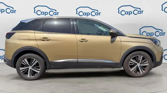 Peugeot 3008 view 4