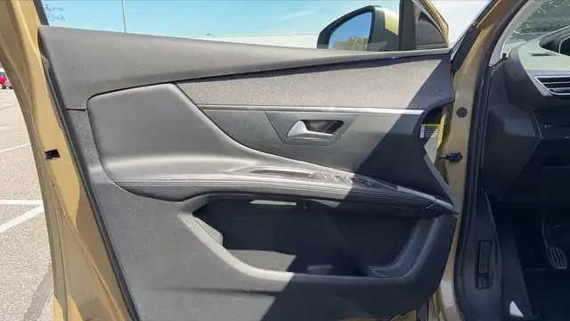 Peugeot 3008 view 7
