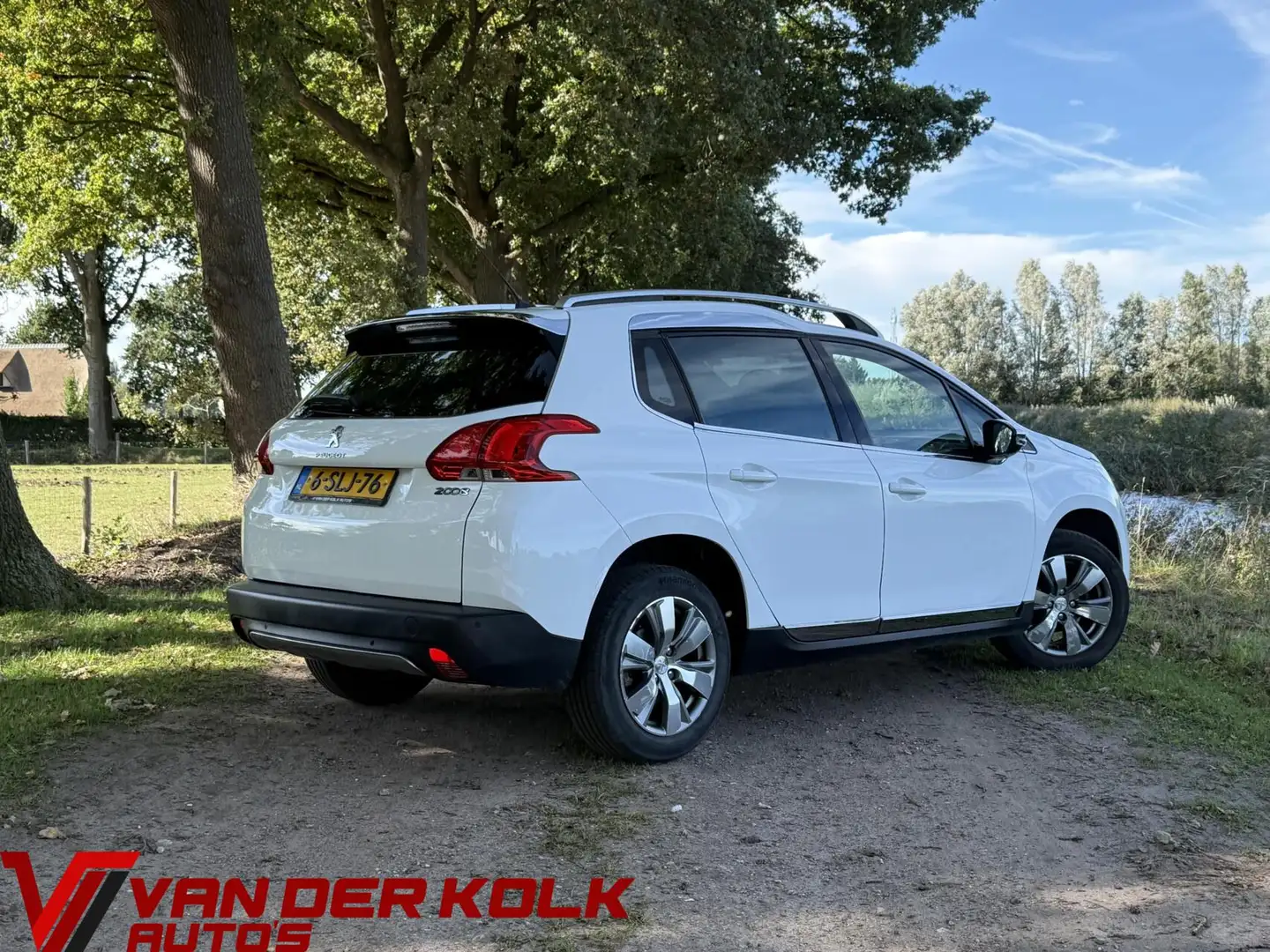 Peugeot 2008 1.2 VTi Allure Navi Cruise Climate Lichtmetaal Blanco - 2