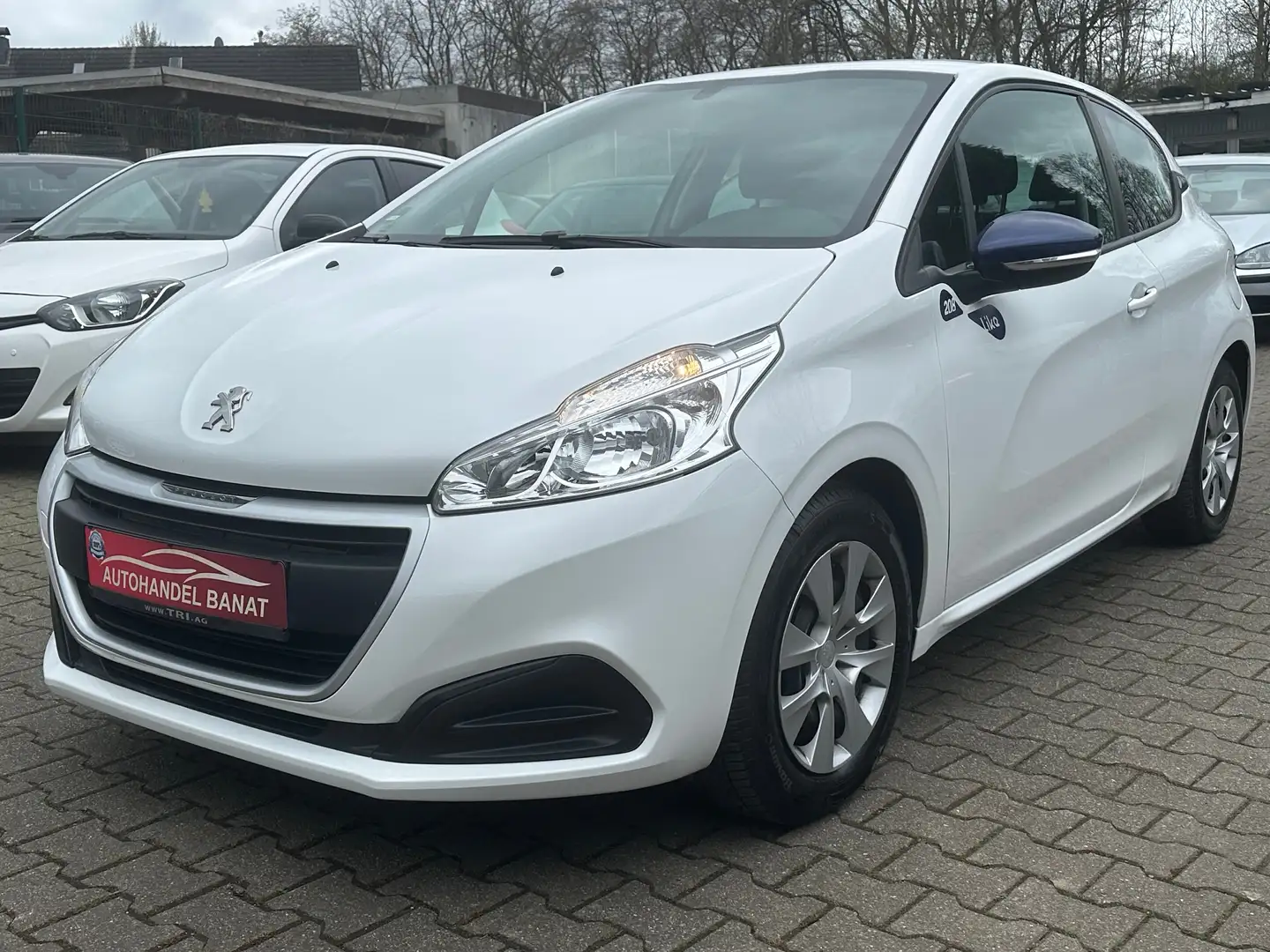 Peugeot 208 Like TÜV NEU Weiß - 1