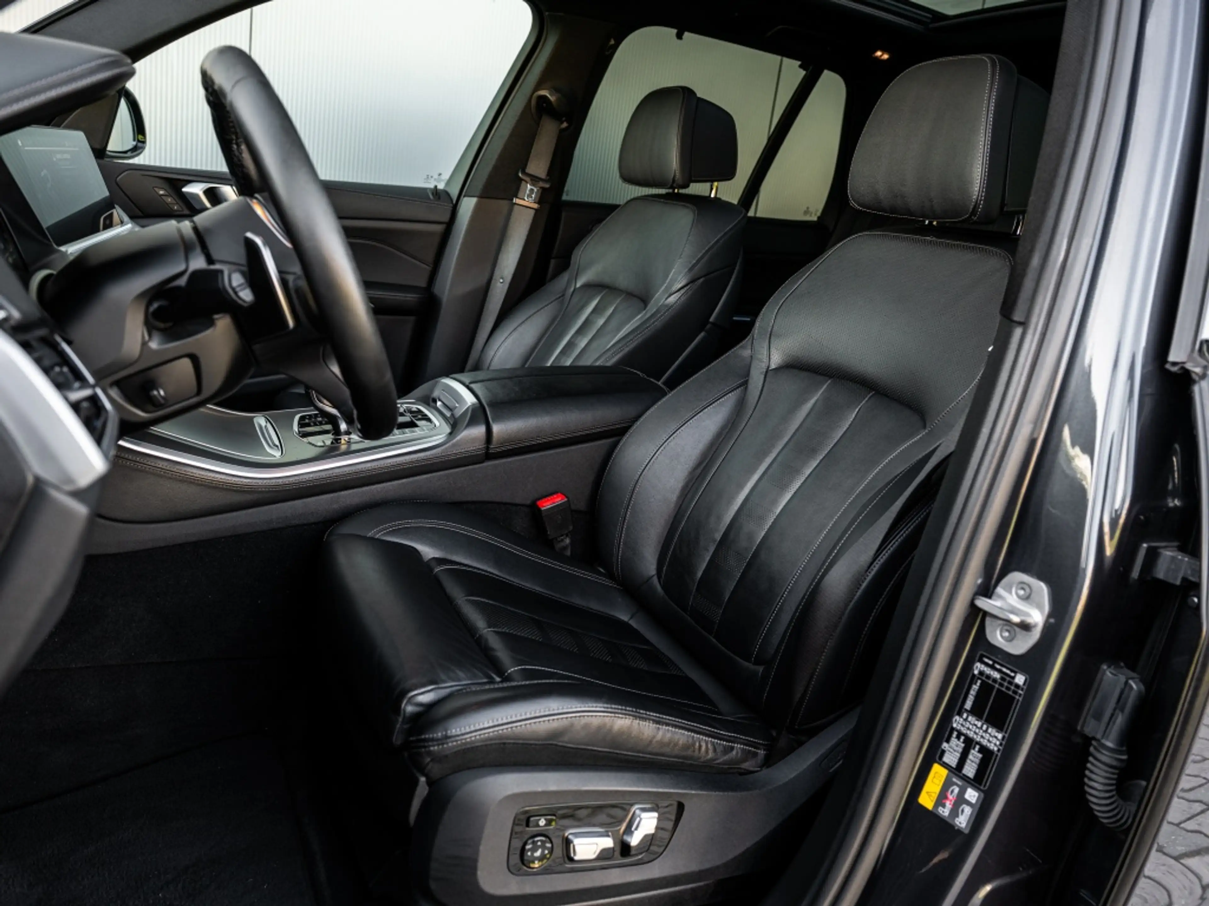 BMW X5 xDrive45e High Ex. M-Sport Pano Trekhaak — photo 7