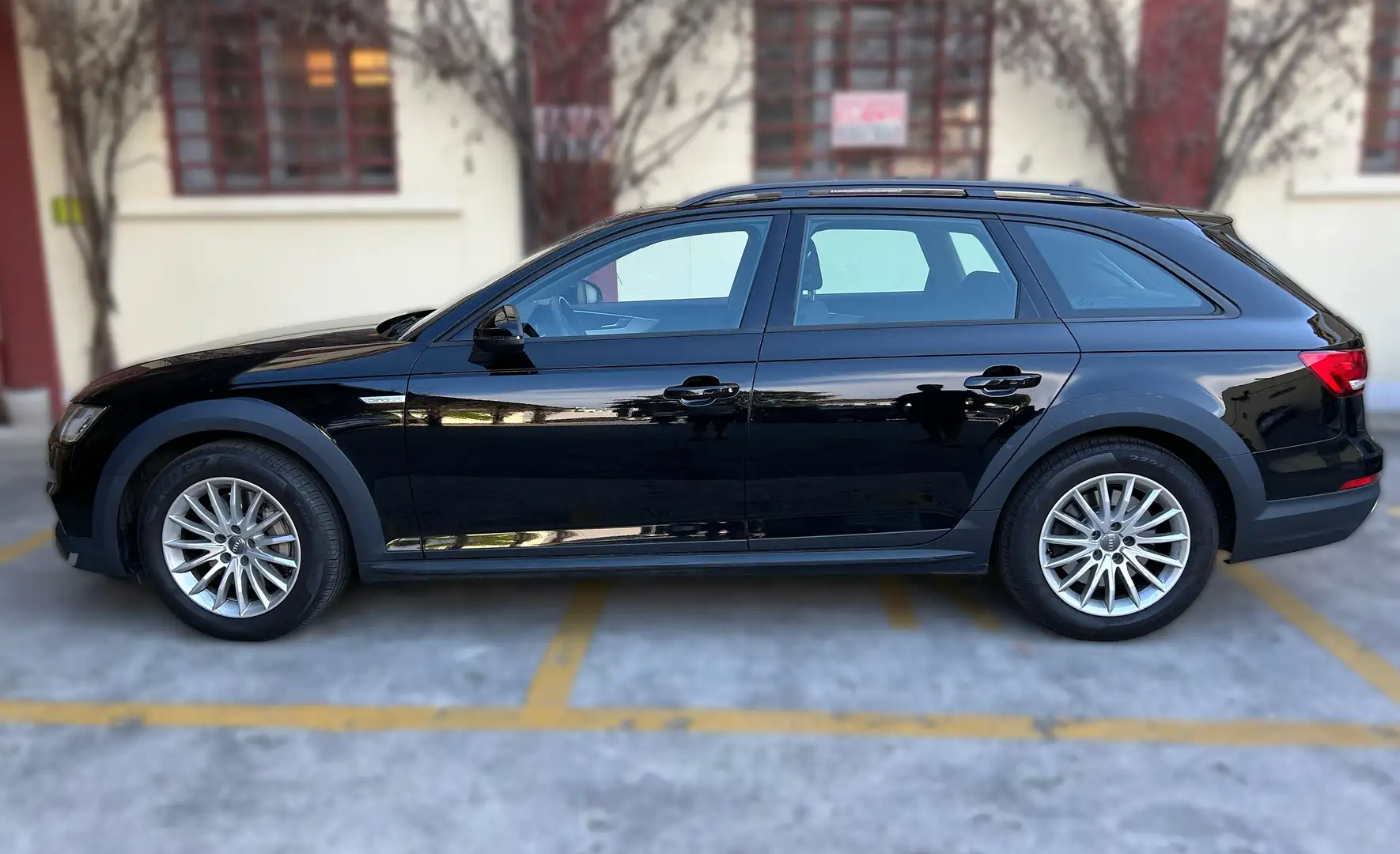 Audi A4 allroad A4 allroad 45 TFSI quattro S tronic NAVI-PLUS/VIRT Nero - 1