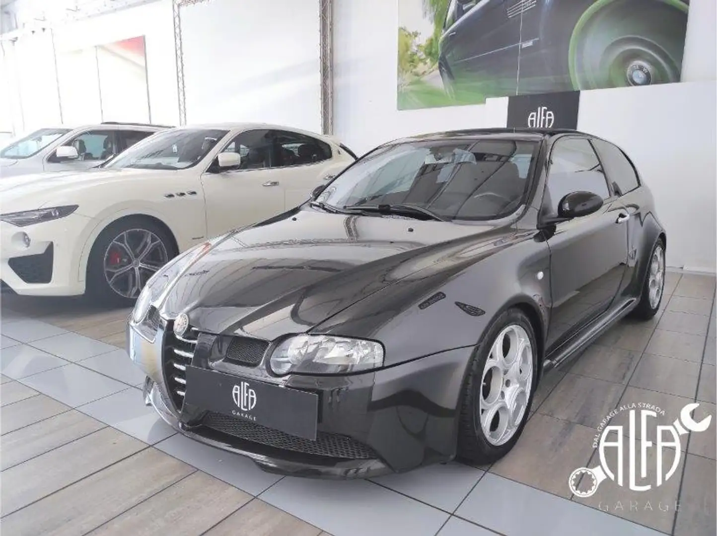 Alfa Romeo 147 - 3.2i V6 24V cat 3 porte GTA Negru - 2
