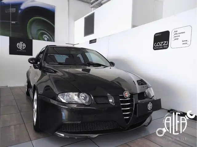 Alfa Romeo 147 - 3.2i V6 24V cat 3 porte GTA