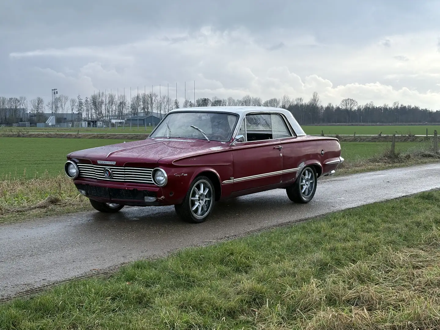 Plymouth Valiant Signet - 1