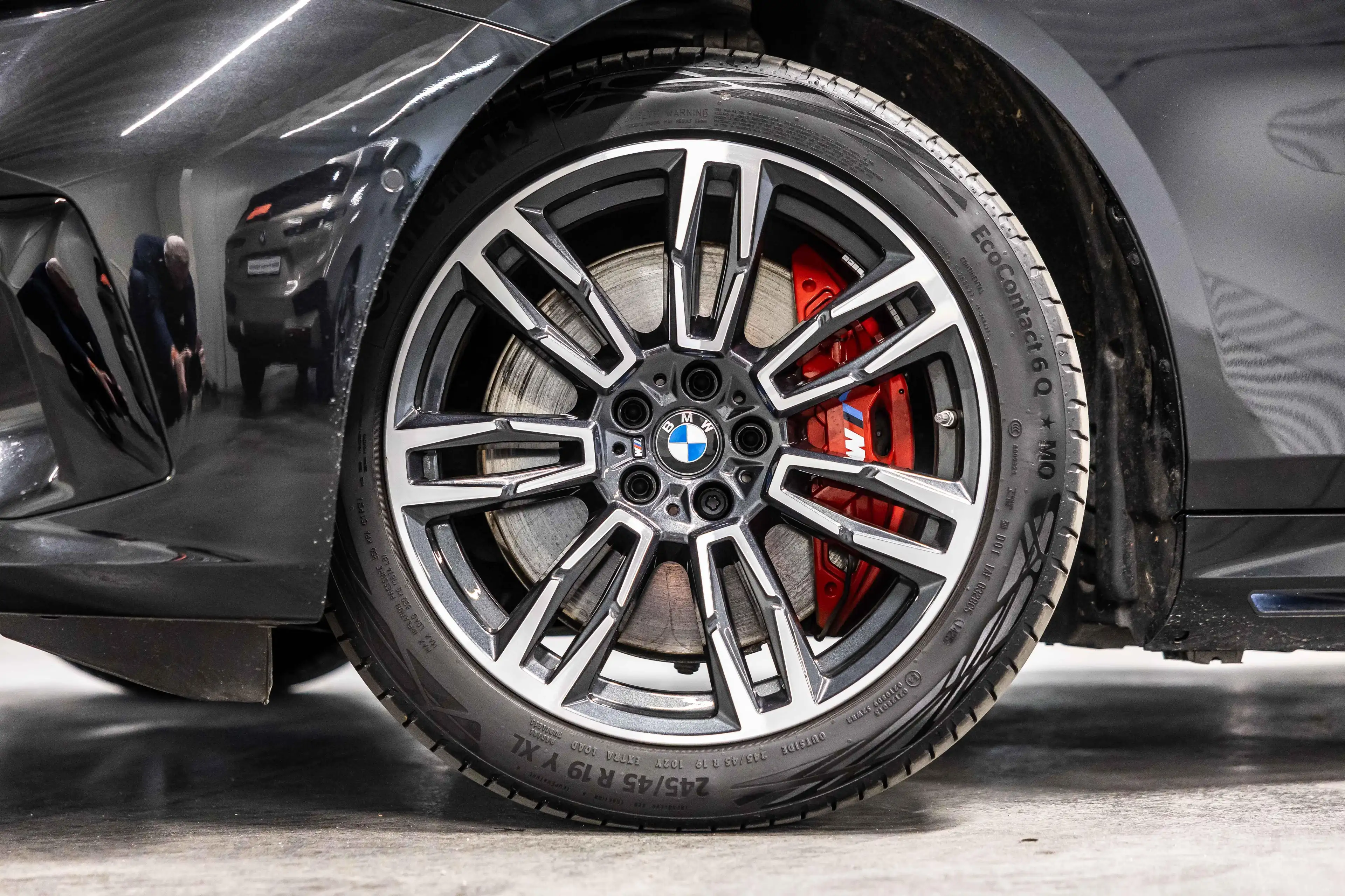 BMW i5 eDrive40 Touring M Sport Pro | PANO | Drive + | Pa — photo 6
