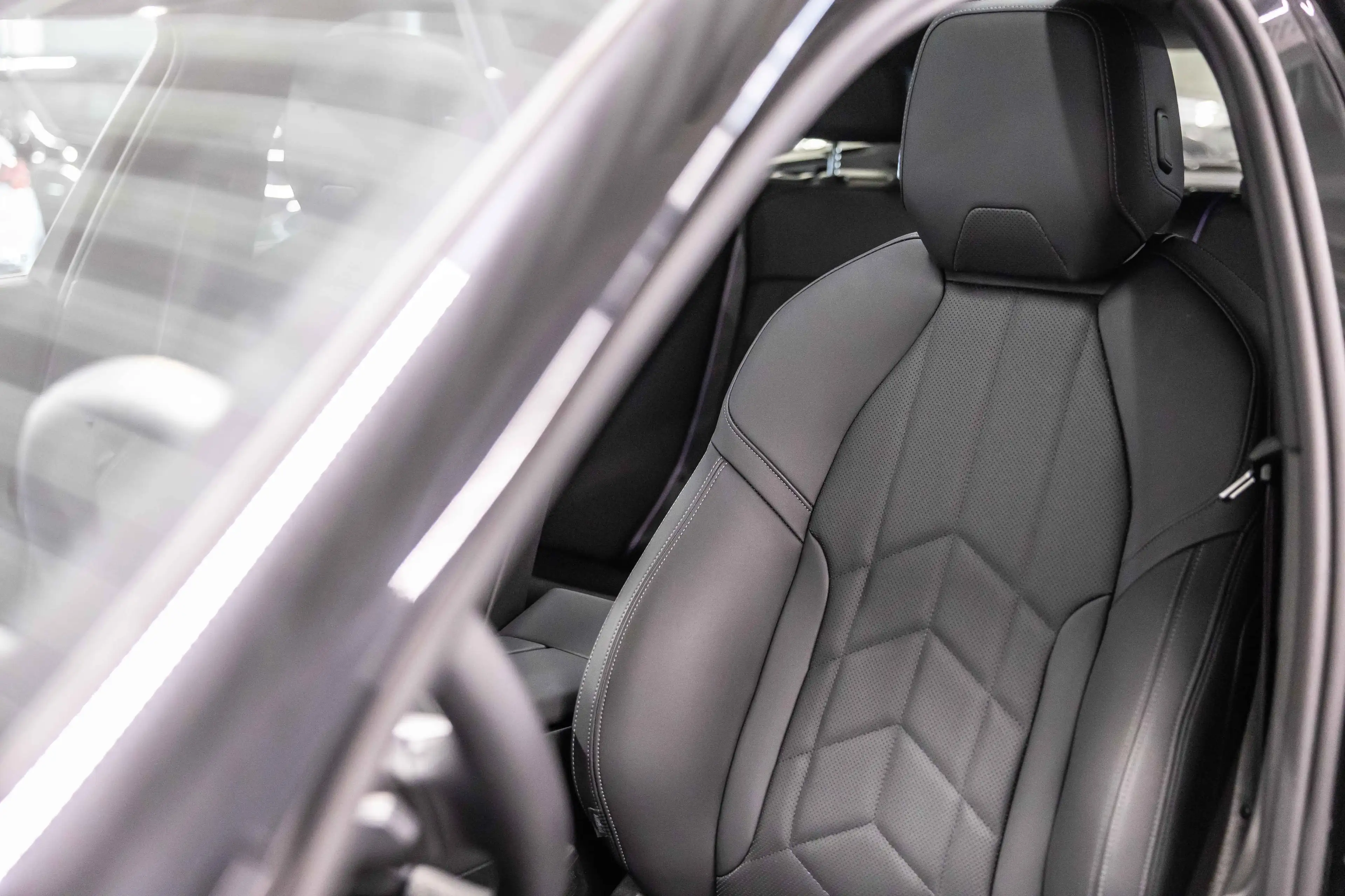 BMW i5 eDrive40 Touring M Sport Pro | PANO | Drive + | Pa — photo 15