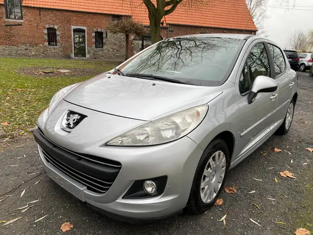 Peugeot 207 207 1.6 HDi clim régulateur