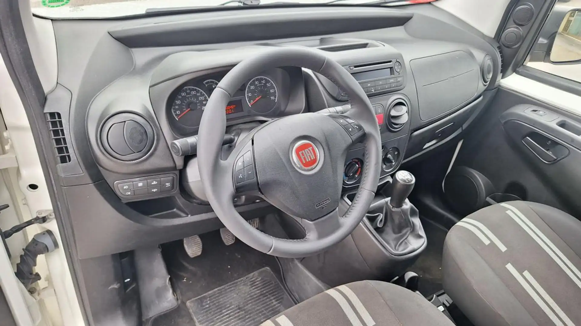 Fiat Fiorino 1.3 MJT 75CV Furgone SX E5+  N°FD925 Blanc - 2