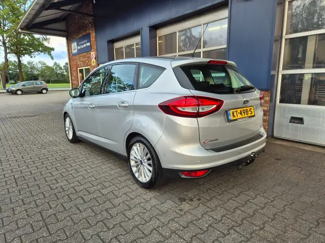 Ford C-Max view 6