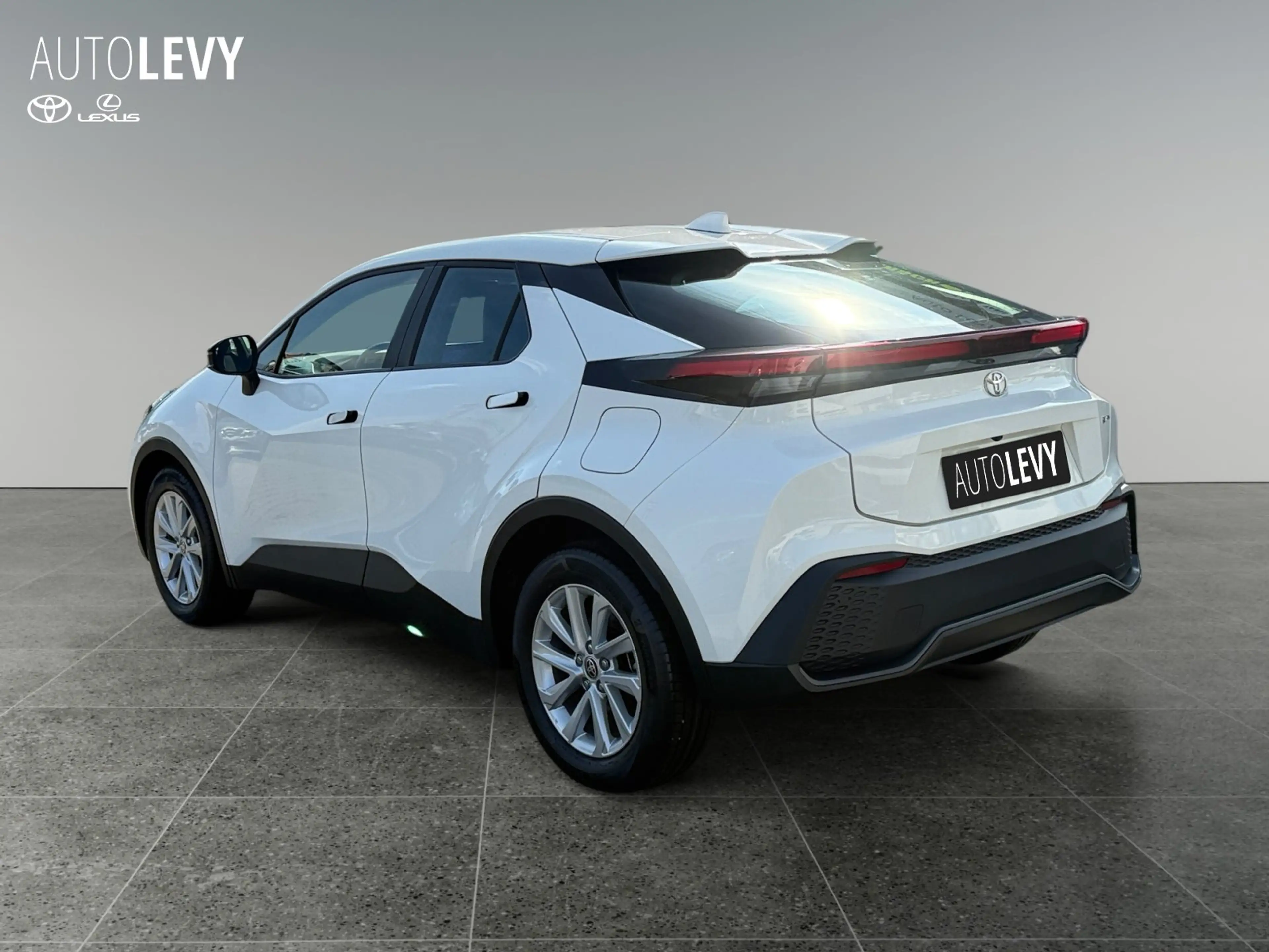 Toyota C-HR FLOW 1.8 HYBRID CARPLAY*RFK*LED*TEMPOMAT — photo 4