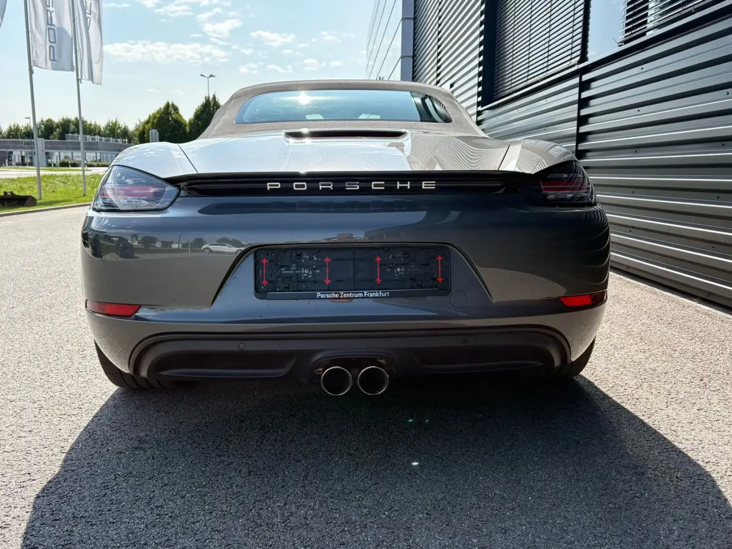 Porsche Boxster 718 -SCHALTER !!- 2.HAND-17.800 KM!! Gris - 2