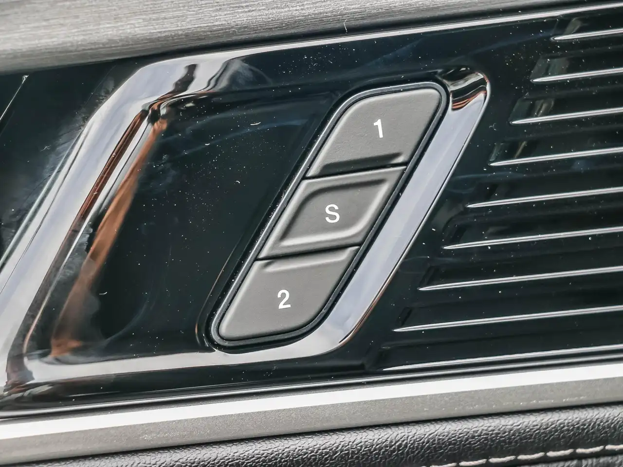 Jeep Grand Wagoneer fotografie Jeep Grand Wagoneer