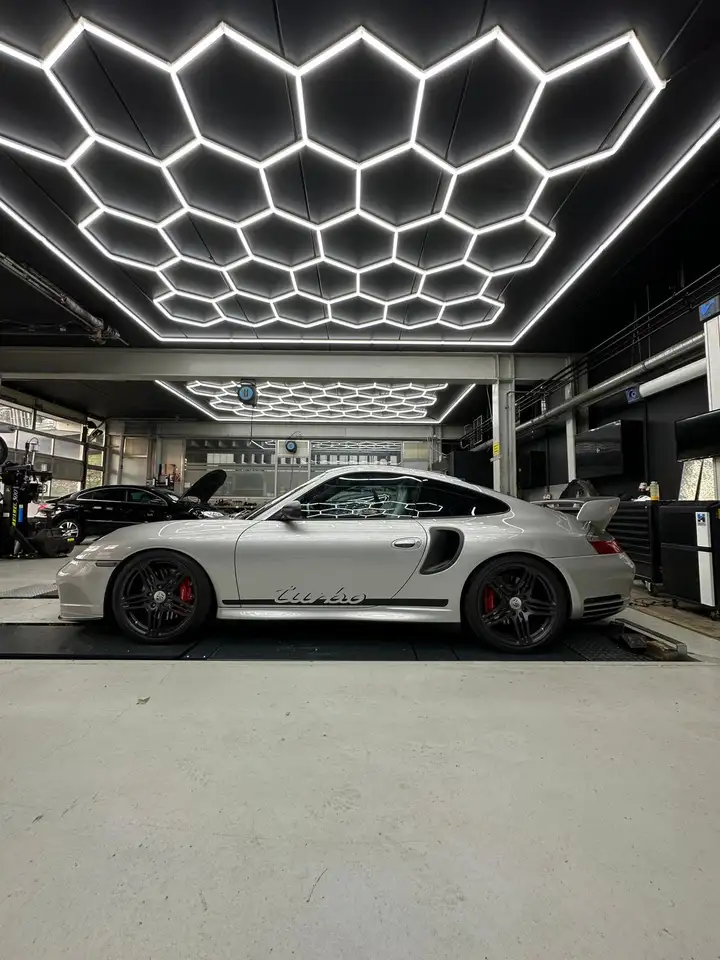 Porsche 996 911 Carrera 4 Coupé, foto 6