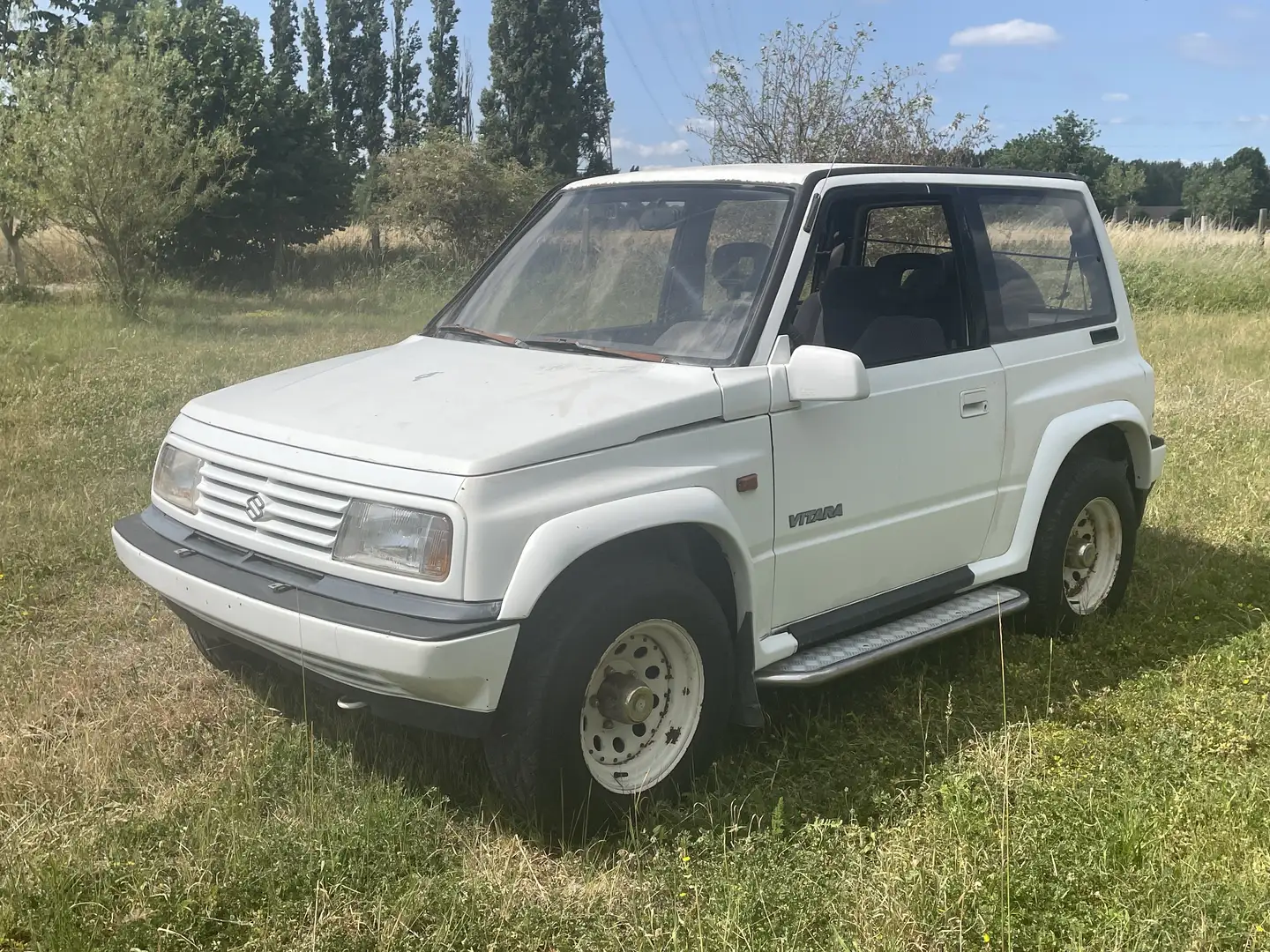 Suzuki Vitara 1.6 Essence Pack Sport body kit Wit - 1
