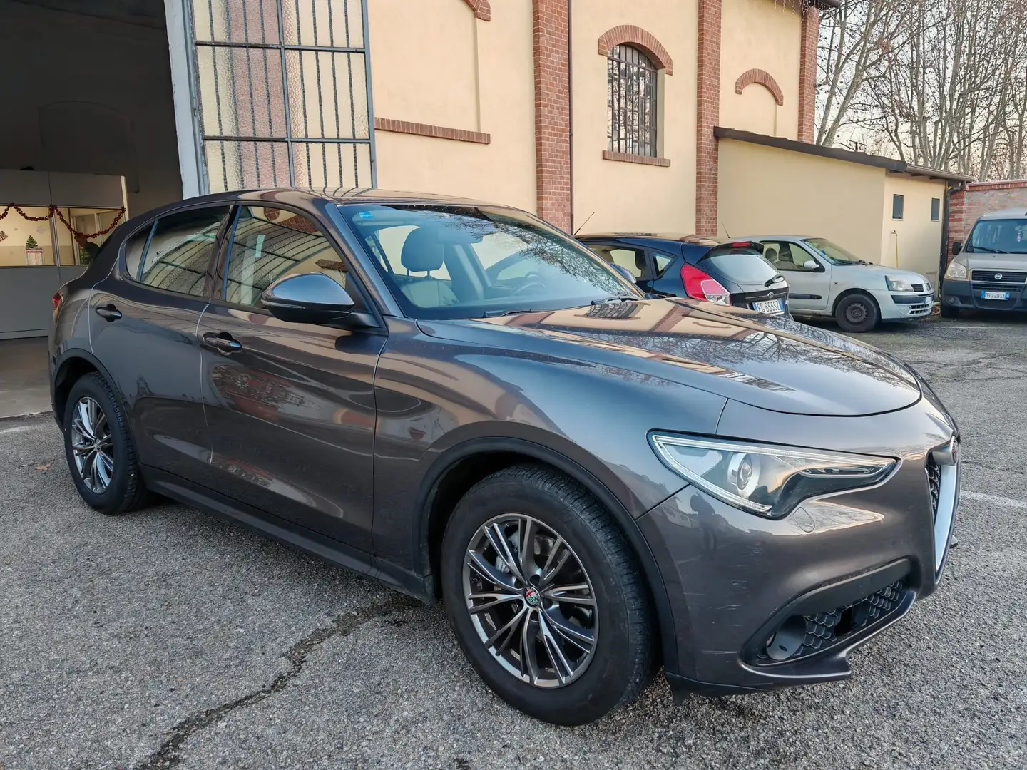 Alfa Romeo Stelvio Stelvio 2017 2.2  Super rwd 180cv auto Grigio - 1