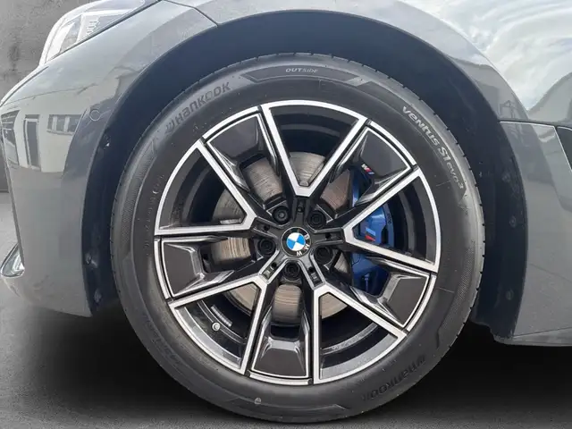 BMW 4 Series view 7