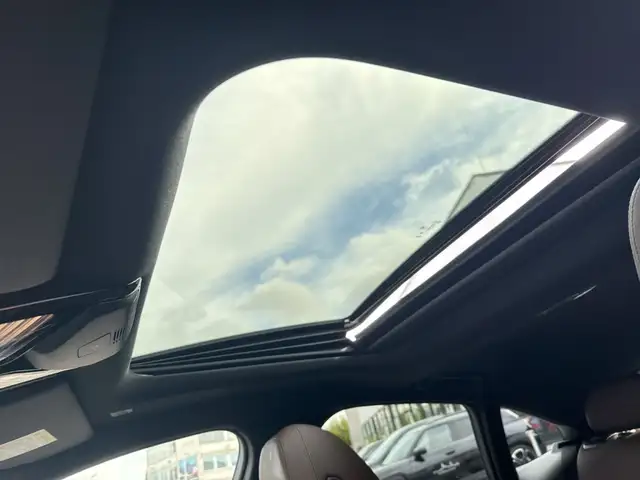 BMW 4 Series view 19