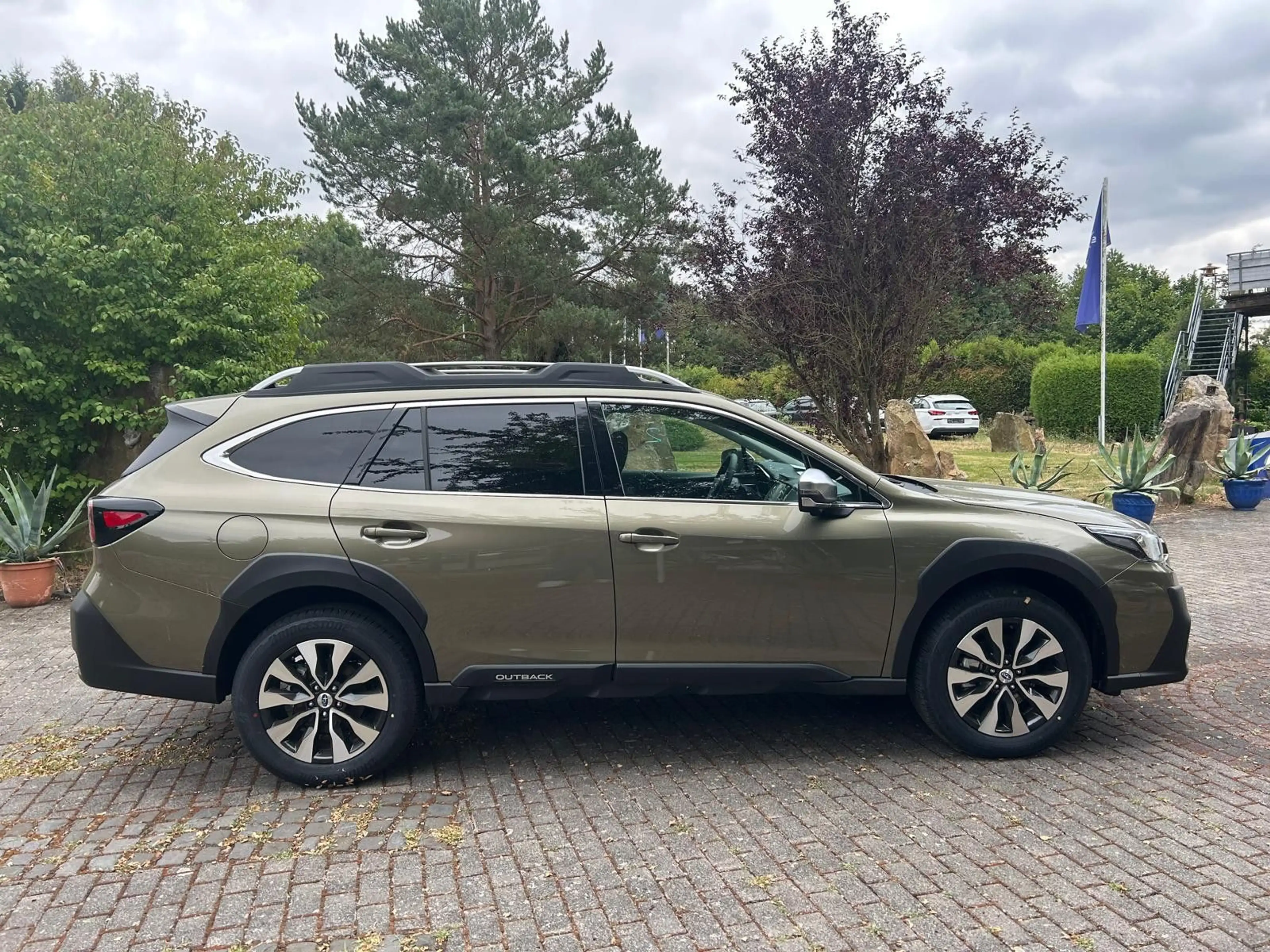 Subaru OUTBACK 2.5i Platinum Lineartronic*Action Juli** — photo 6