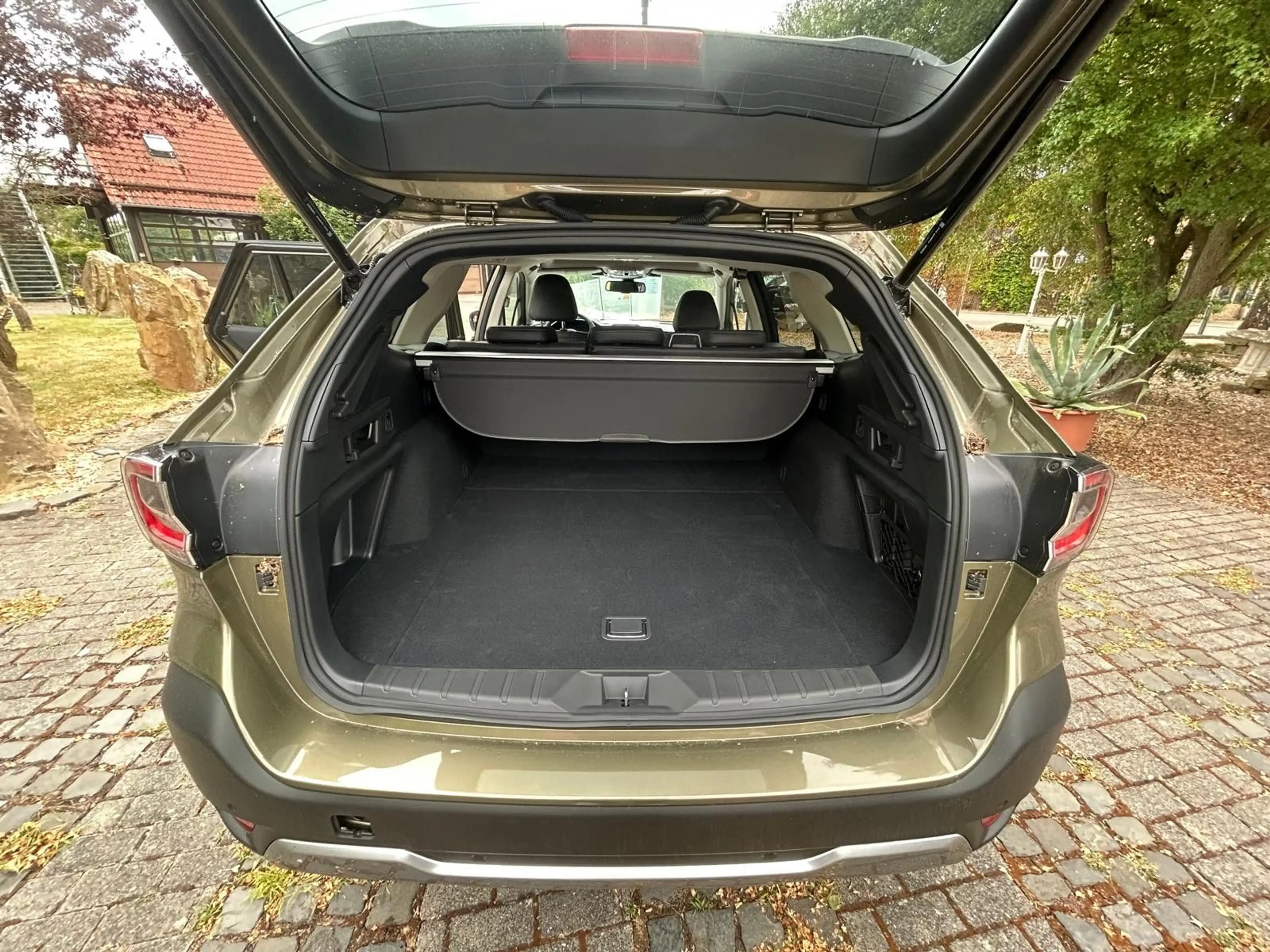 Subaru OUTBACK 2.5i Platinum Lineartronic*Action Juli** — photo 14