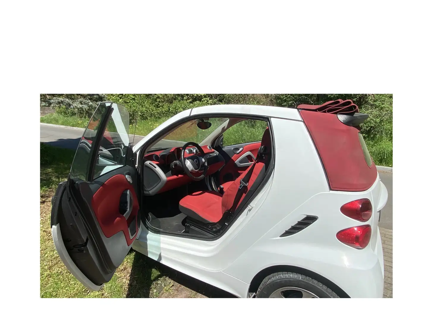 smart forTwo cabrio, Autom., Sitzheizung, Klima, Garagenwagen Weiß - 1
