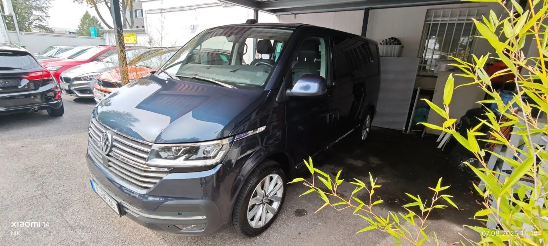 Volkswagen T6 Multivan Blau - 1