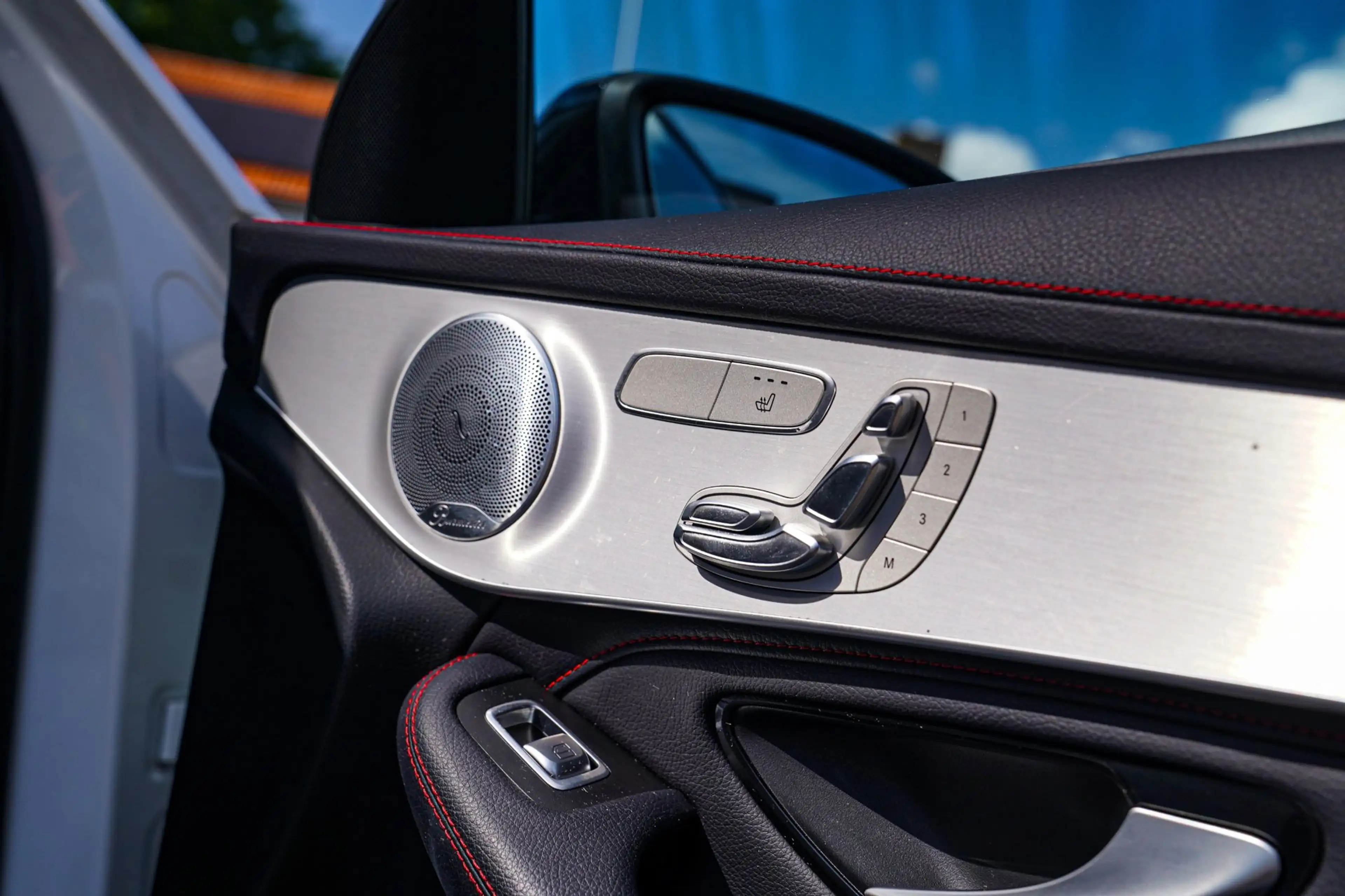 Mercedes-Benz GLC 43 AMG Coupé 4MATIC | Burmester | 360 Camera | Head Up Di — photo 26