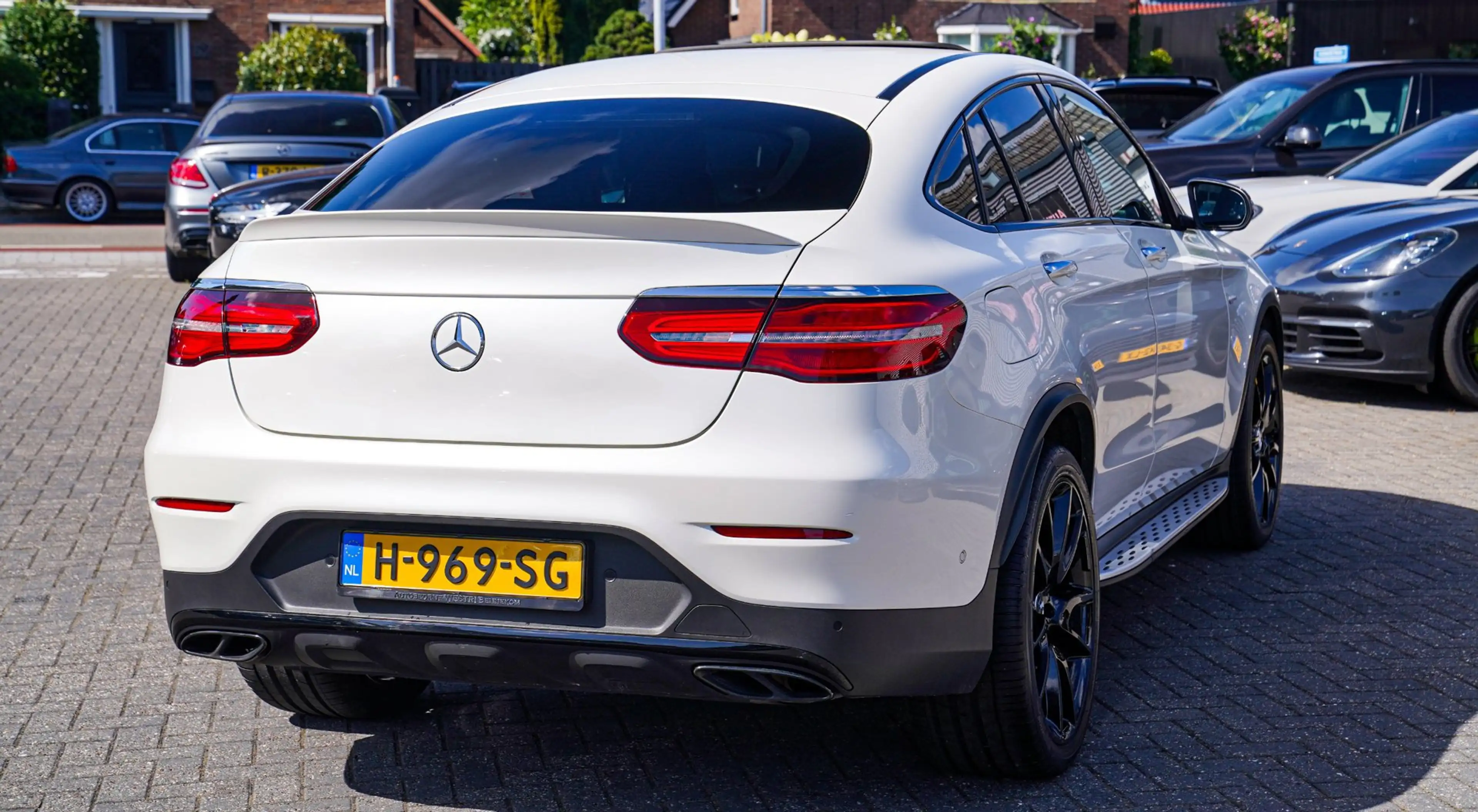 Mercedes-Benz GLC 43 AMG Coupé 4MATIC | Burmester | 360 Camera | Head Up Di — photo 10