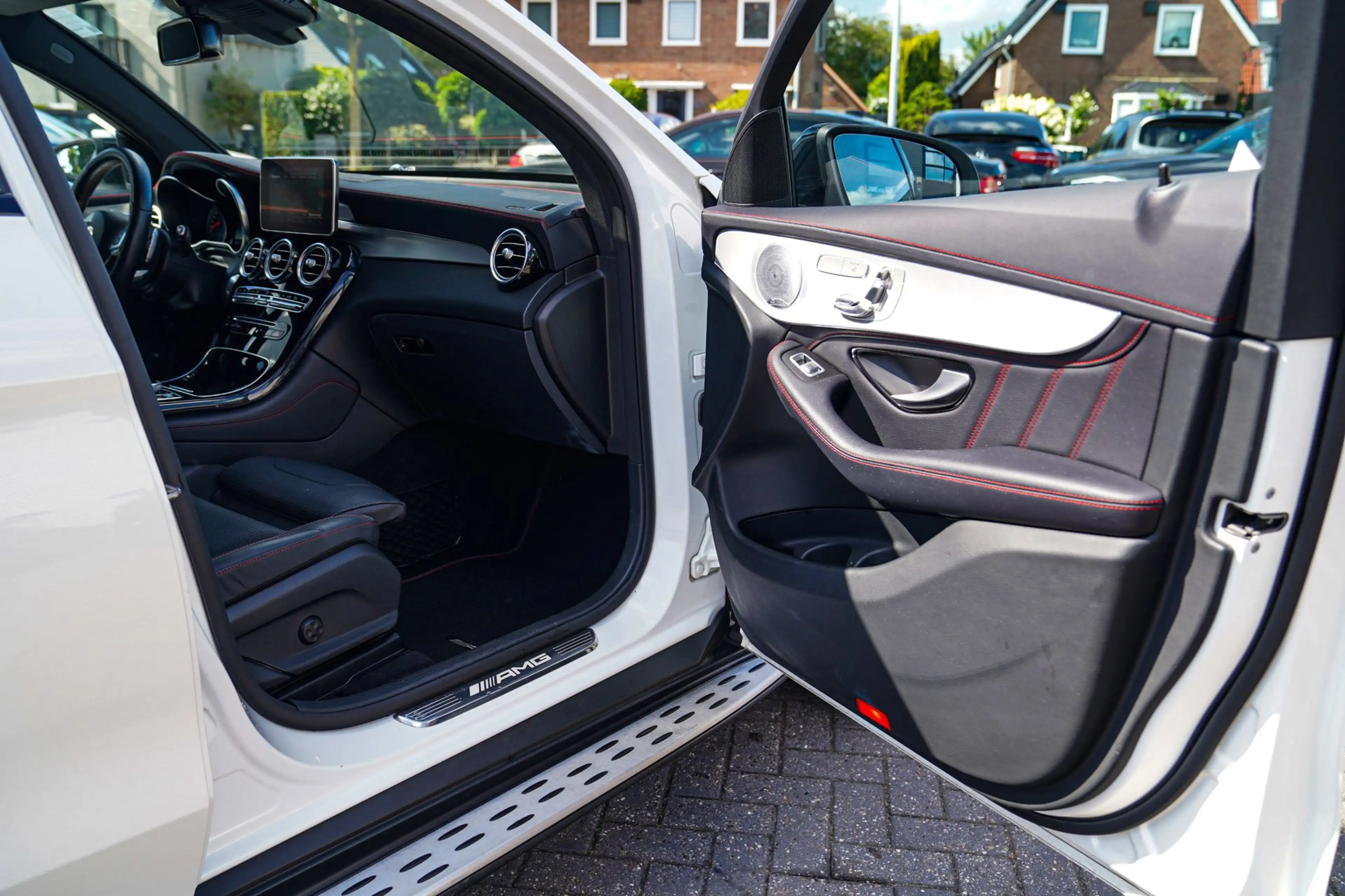 Mercedes-Benz GLC 43 AMG Coupé 4MATIC | Burmester | 360 Camera | Head Up Di — photo 24