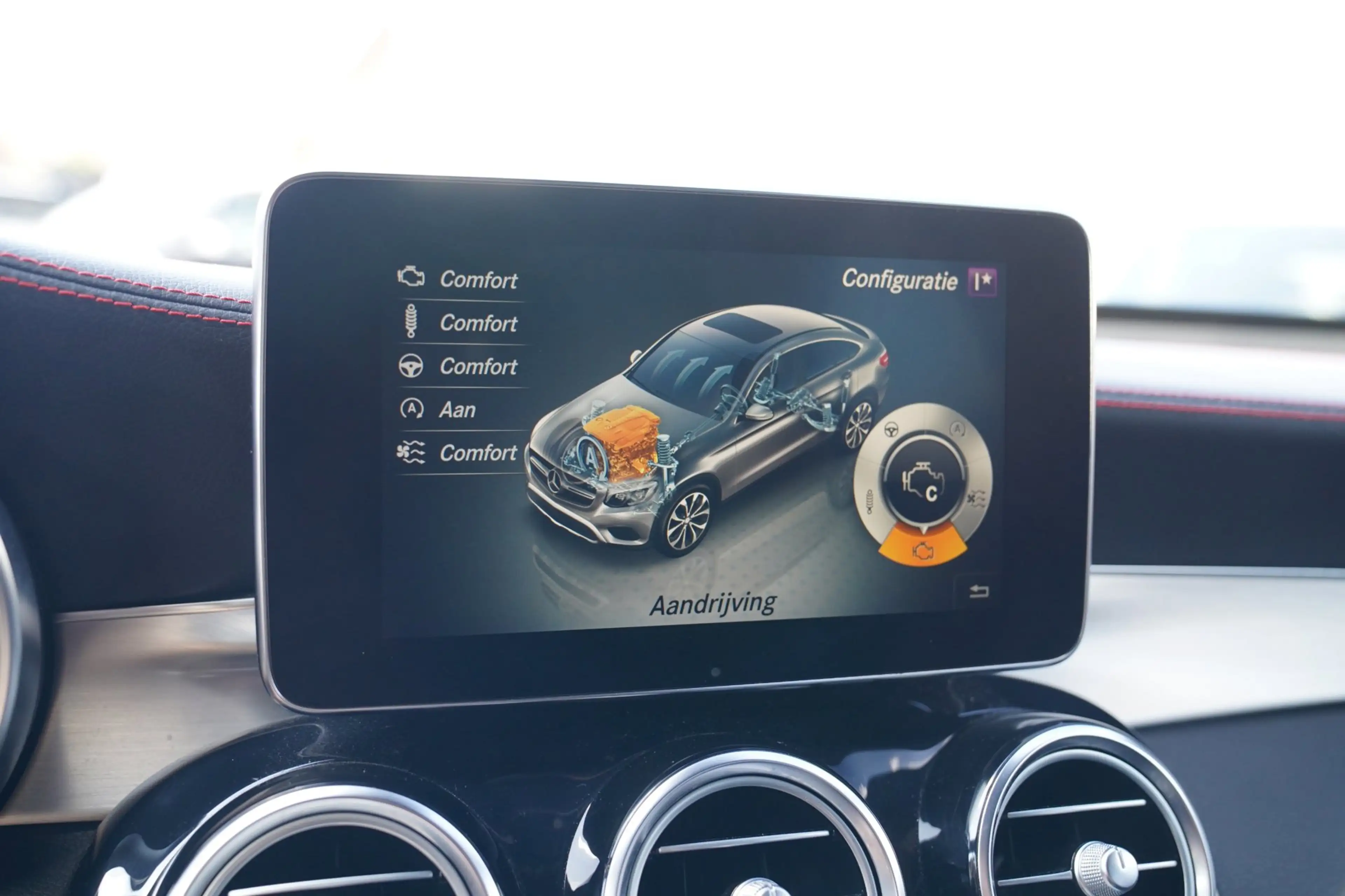 Mercedes-Benz GLC 43 AMG Coupé 4MATIC | Burmester | 360 Camera | Head Up Di — photo 46