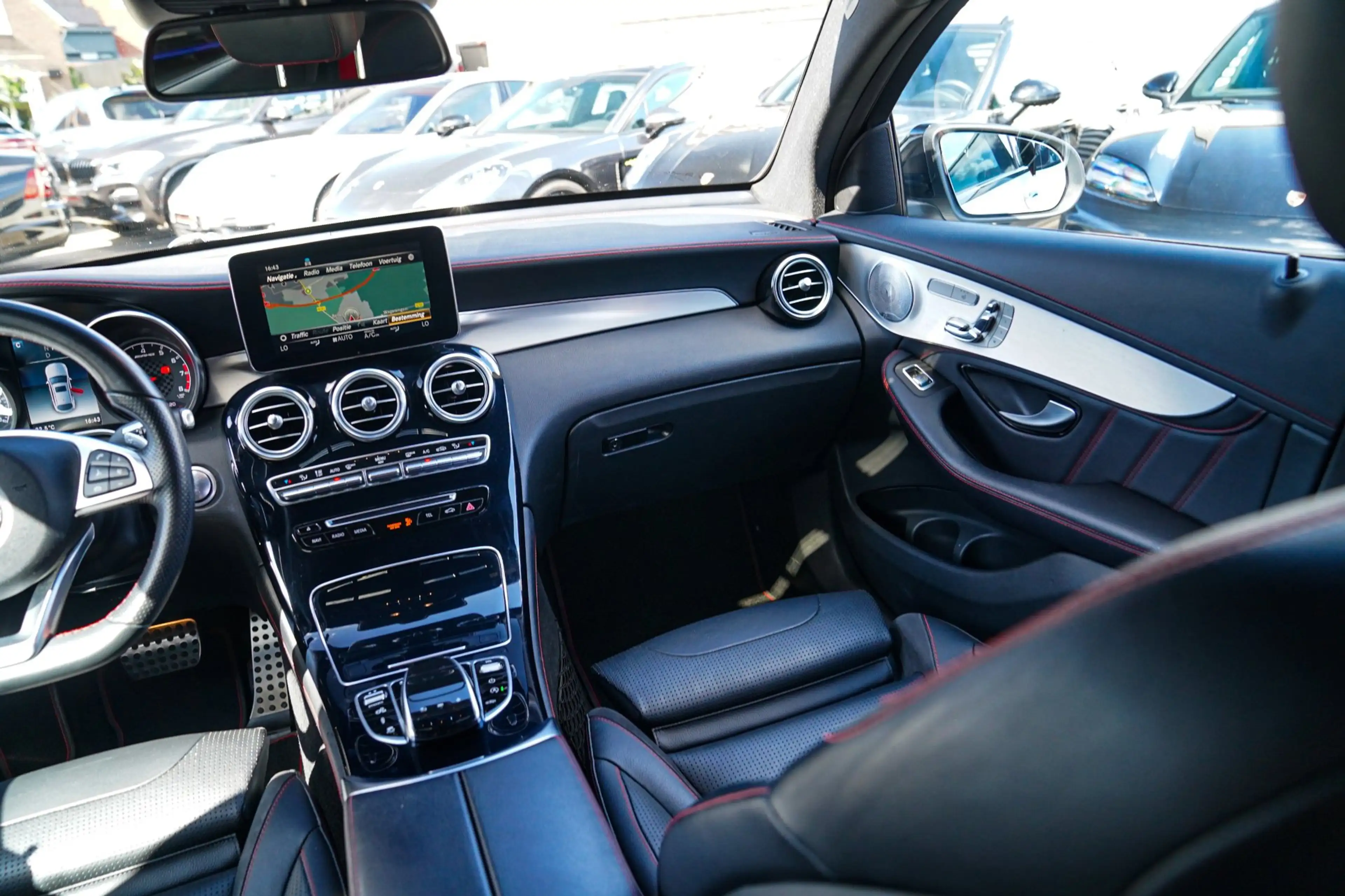 Mercedes-Benz GLC 43 AMG Coupé 4MATIC | Burmester | 360 Camera | Head Up Di — photo 22