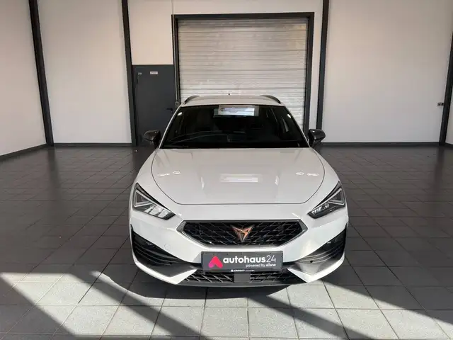 Cupra Leon view 2