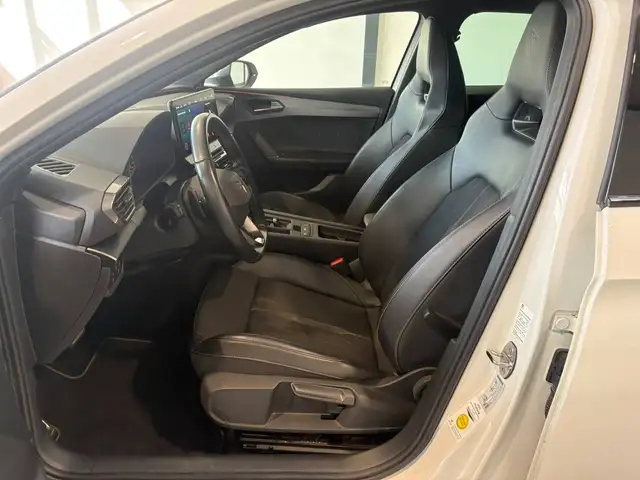 Cupra Leon view 8