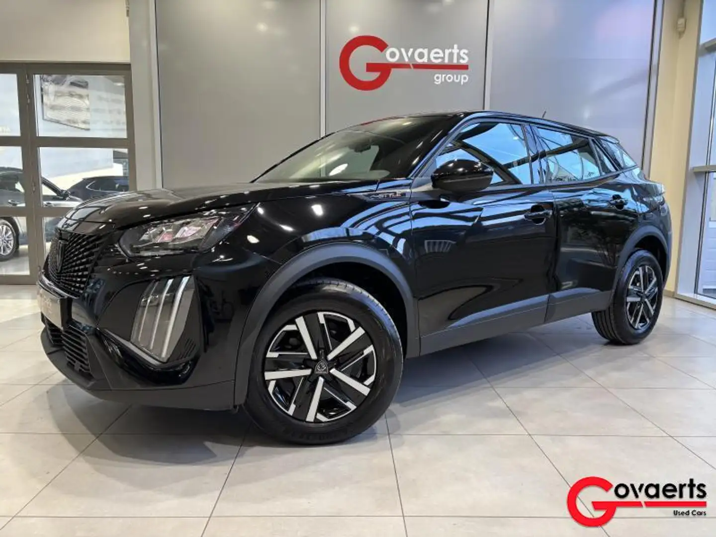 Peugeot 2008 1.2 Turbo Style 131PK Aut Noir - 1